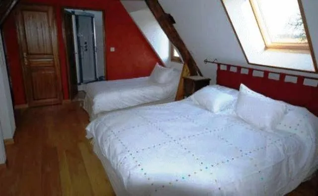Photo of the whole room, Bed in Chambres d'Hôtes La Ferme du Bout de la Ville