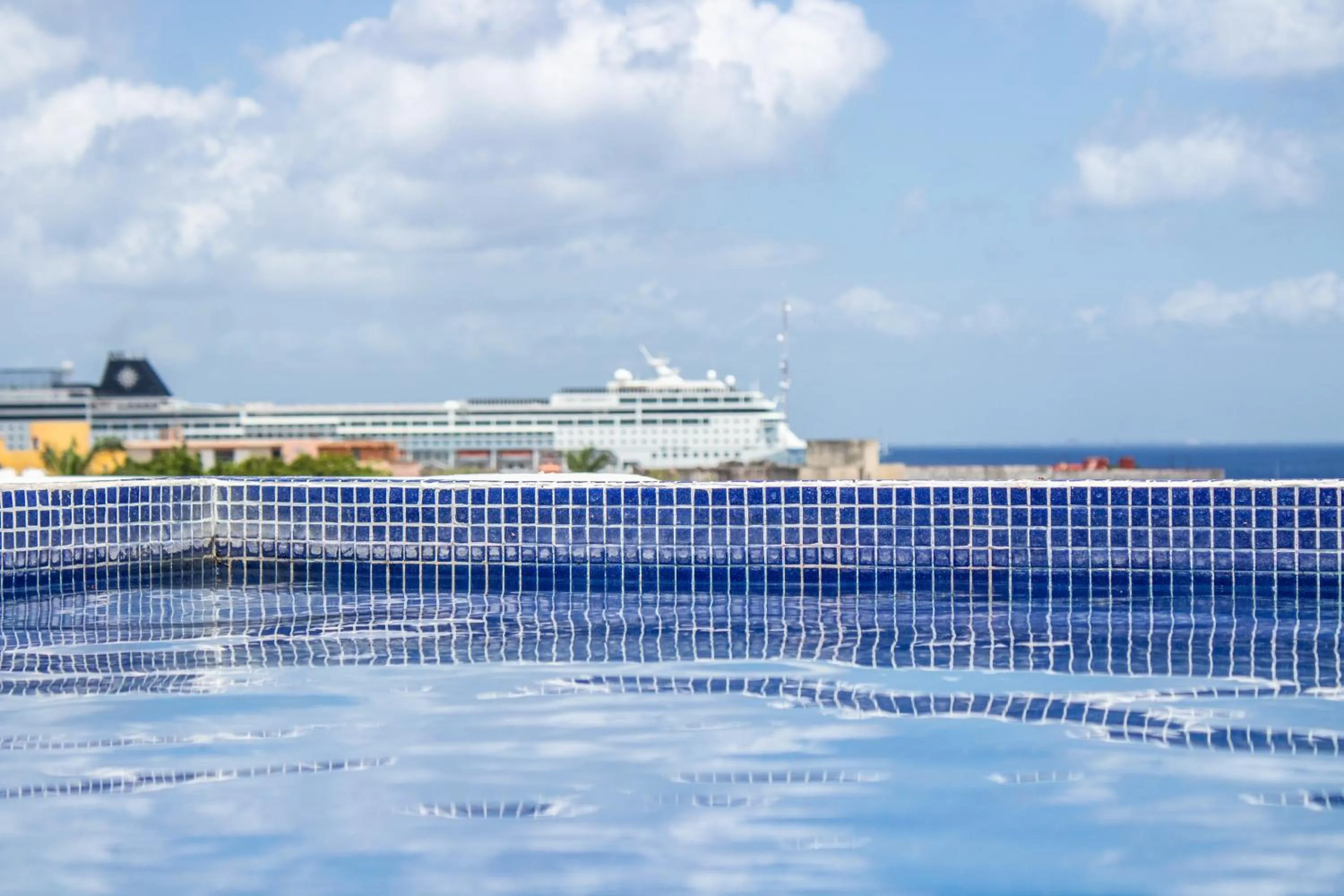 Swimming pool in Hotel Pal Cozumel