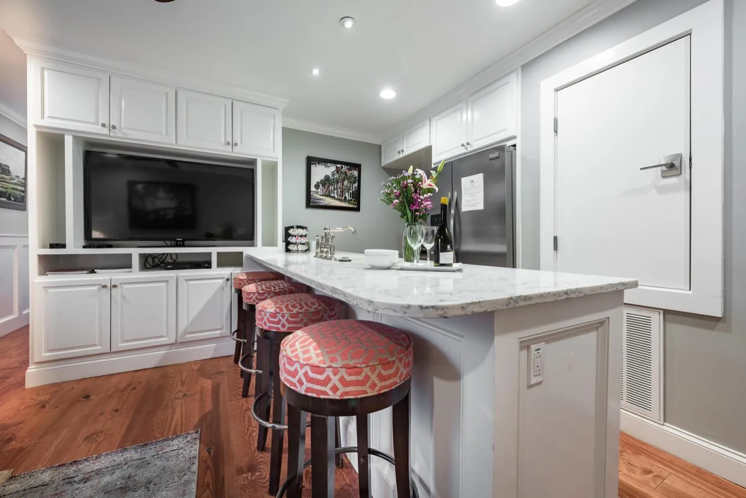 Communal lounge/ TV room in The Quarters on Vendue