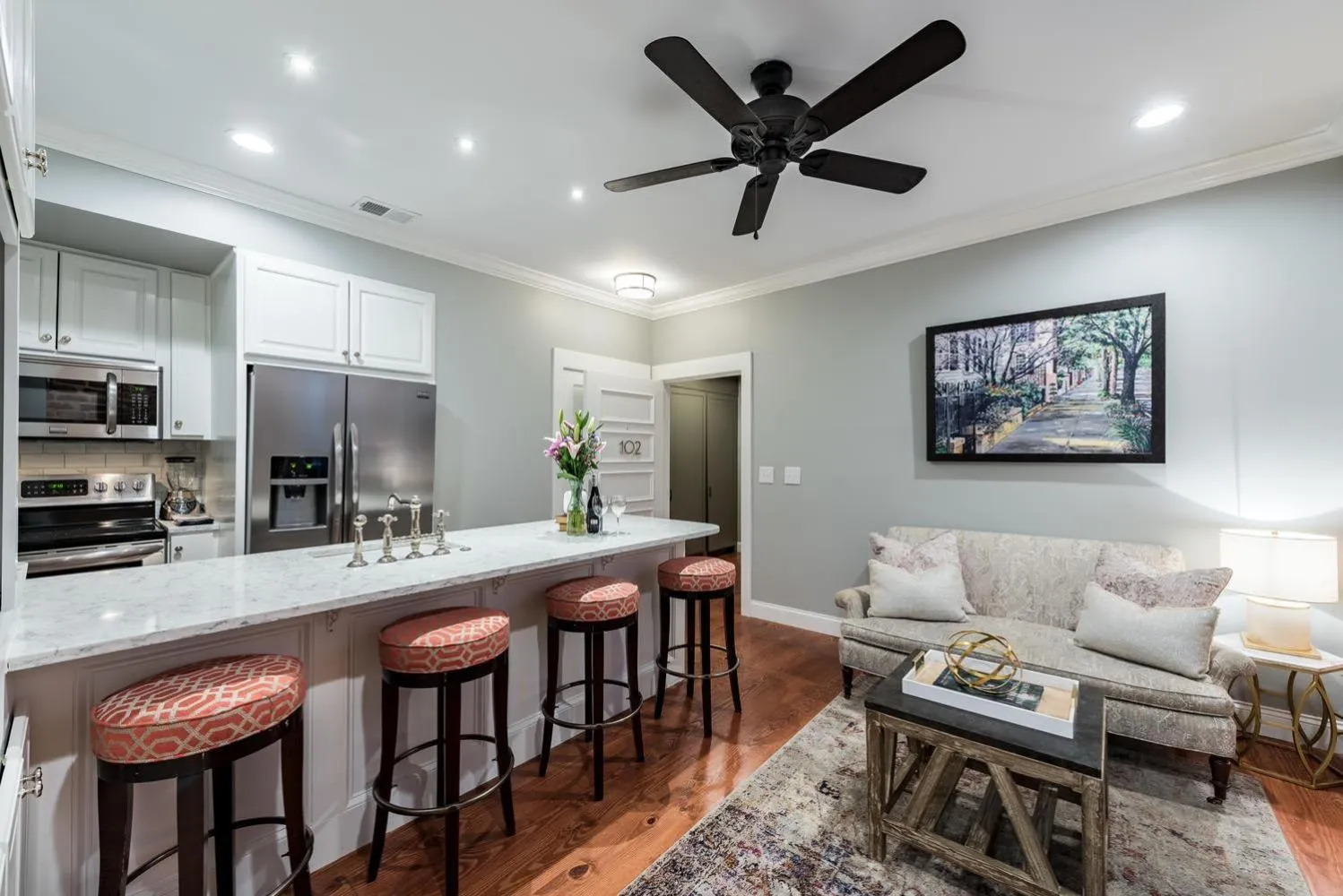 Living room in The Quarters on Vendue