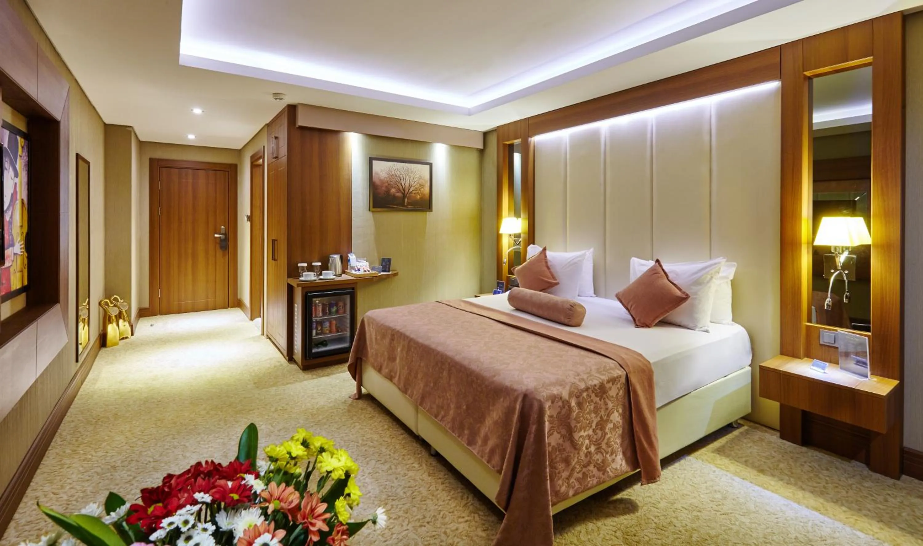 Photo of the whole room, Bed in Buruciye Hotel