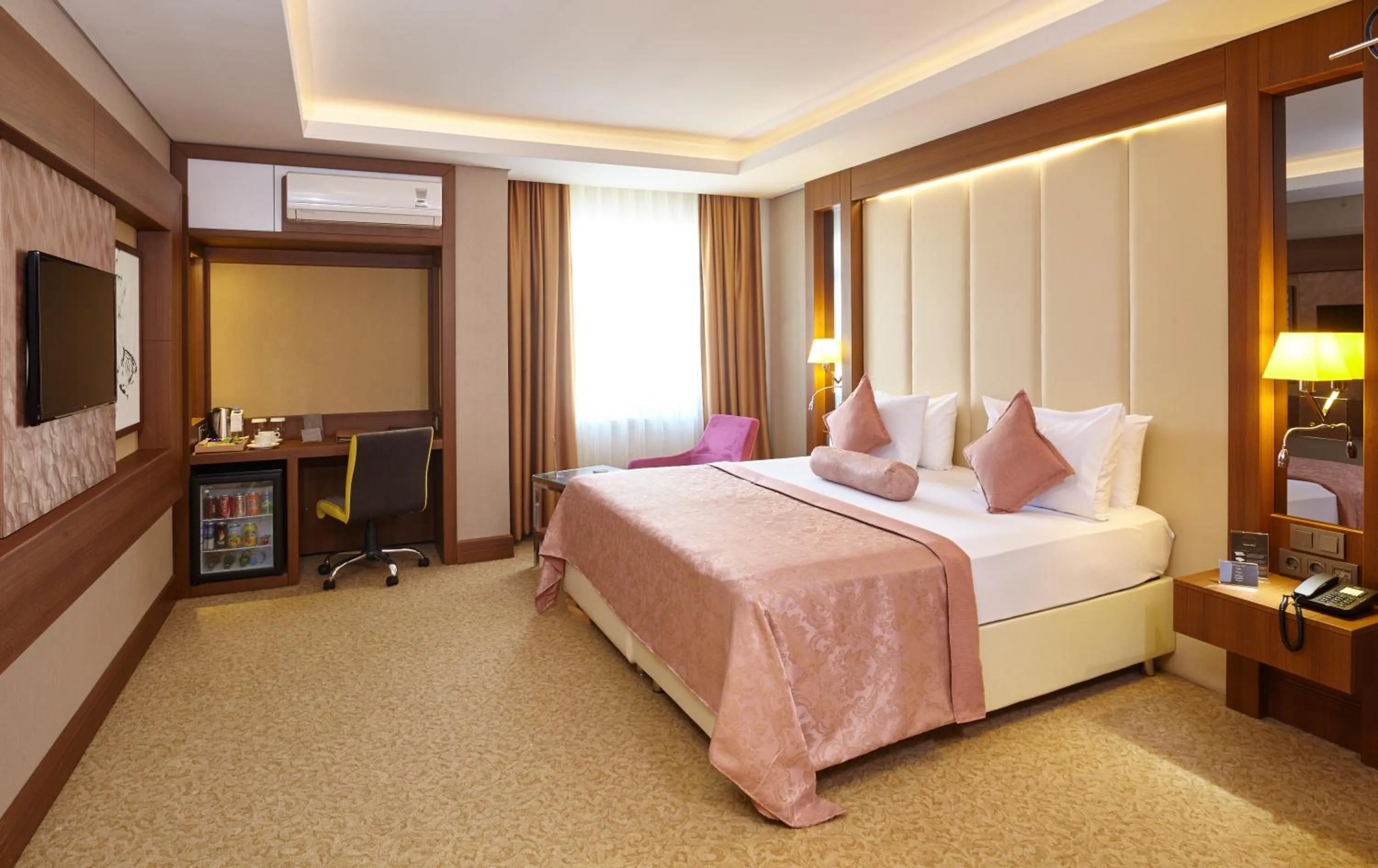 Seating area, Bed in Buruciye Hotel