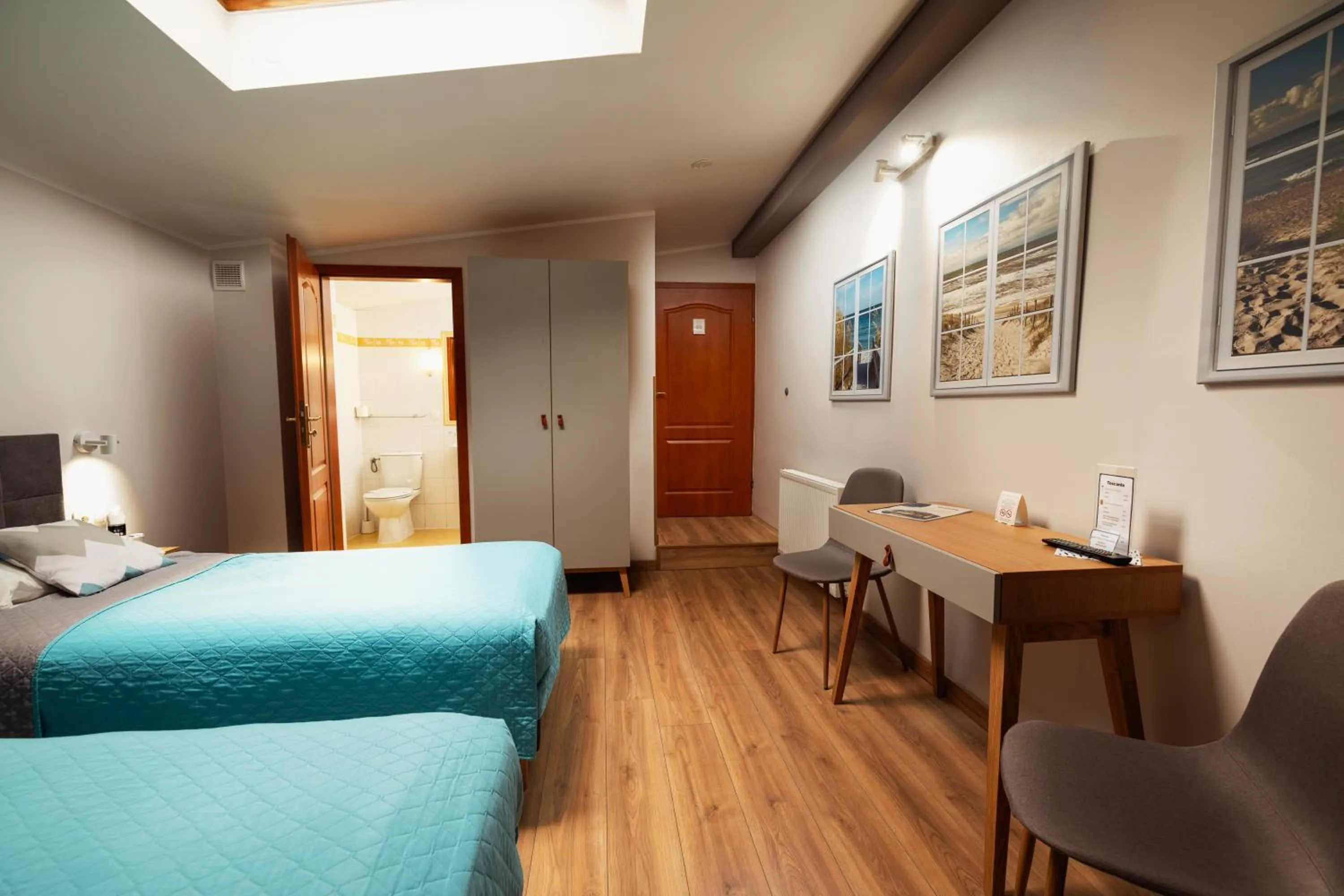 Bed in Villa Toscania-check in 24h