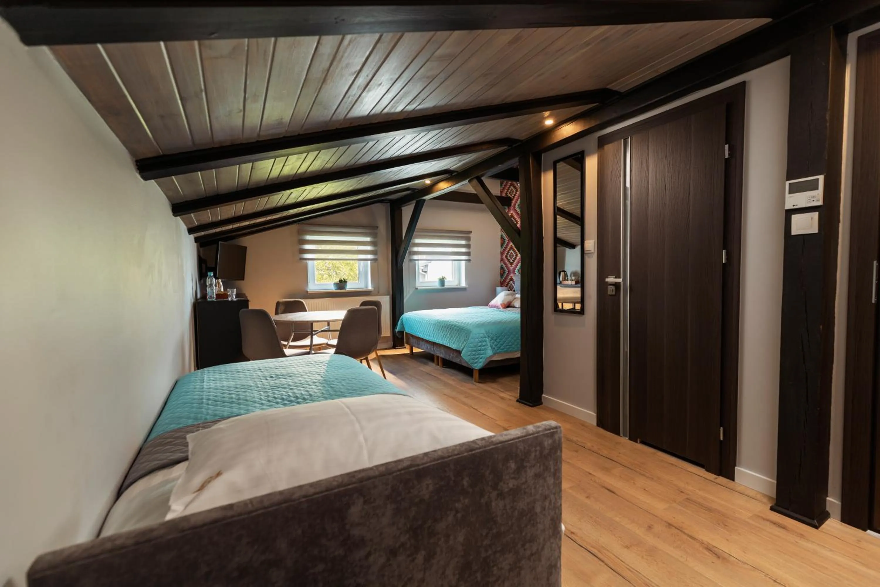 Bed in Villa Toscania-check in 24h