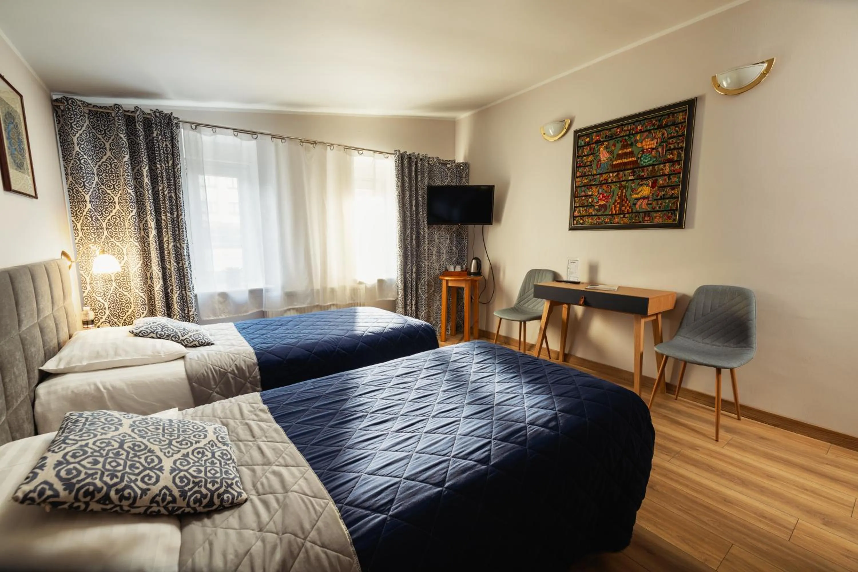 Bed in Villa Toscania-check in 24h