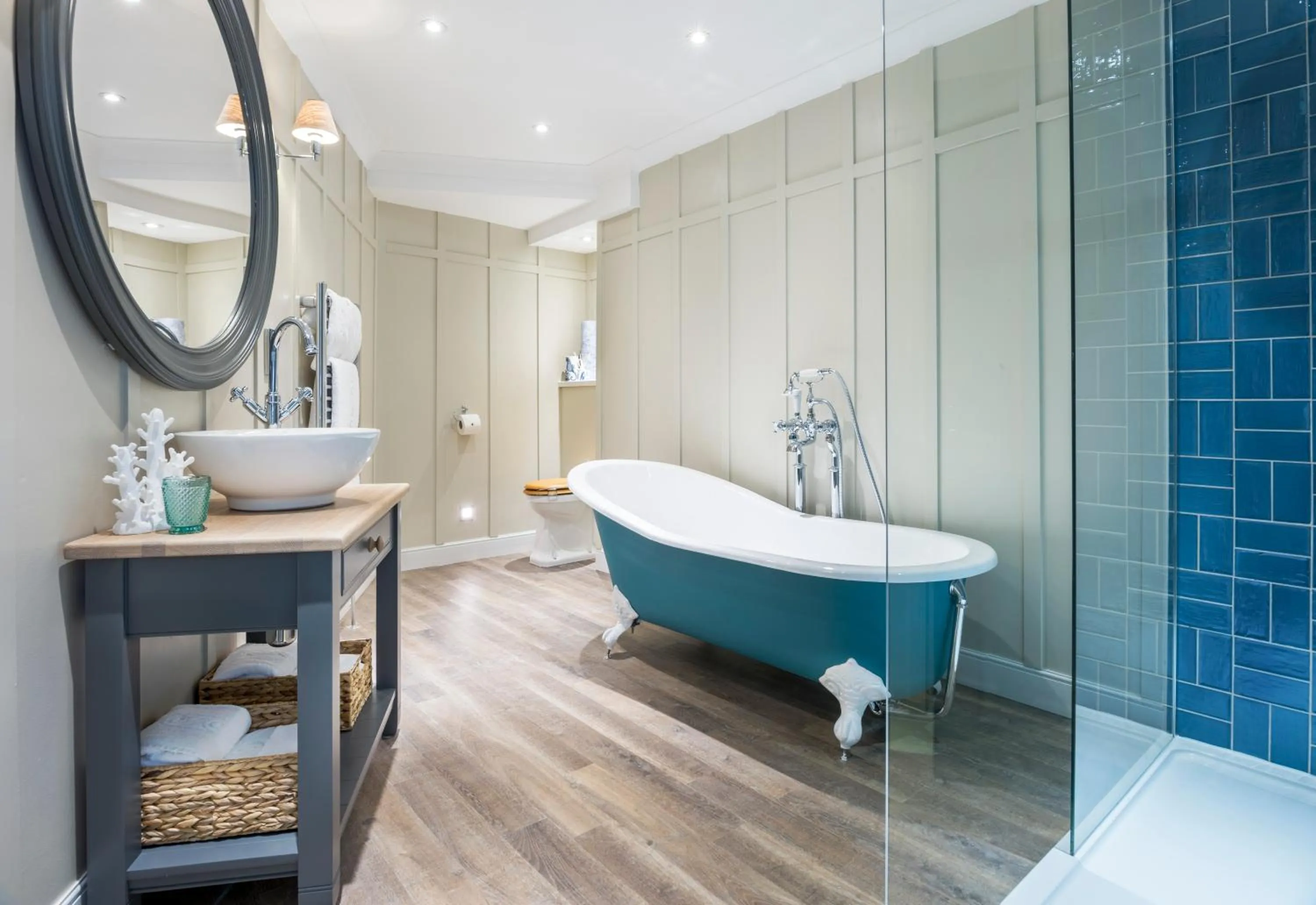 Bathroom in Greenbank Hotel