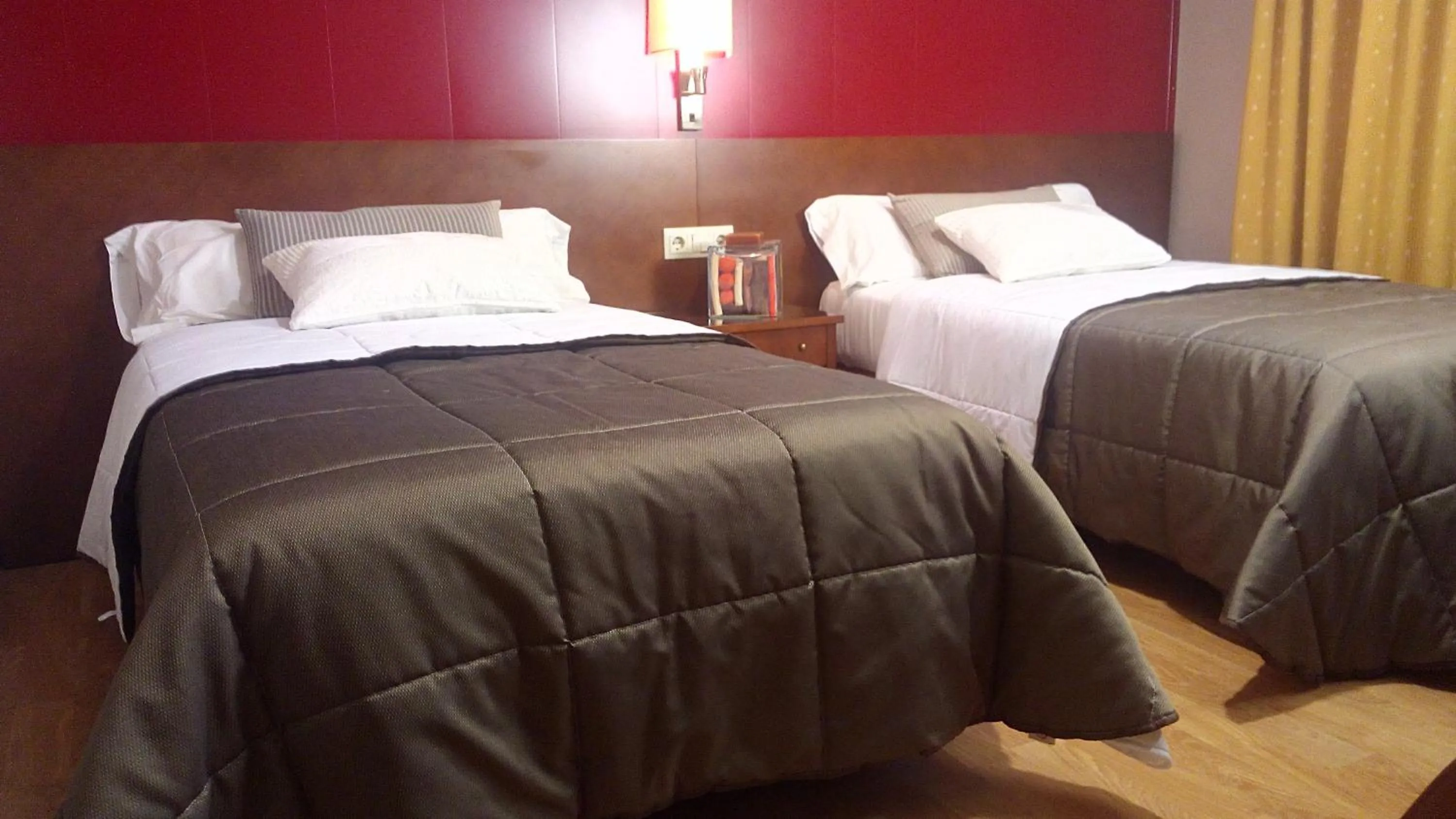 Bed in Hotel Avenida