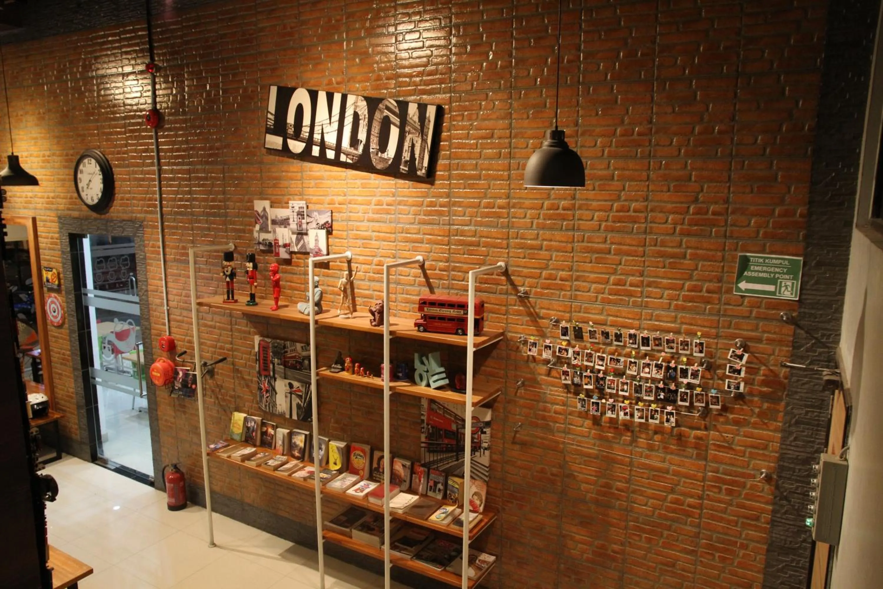 Property building in Istanaku