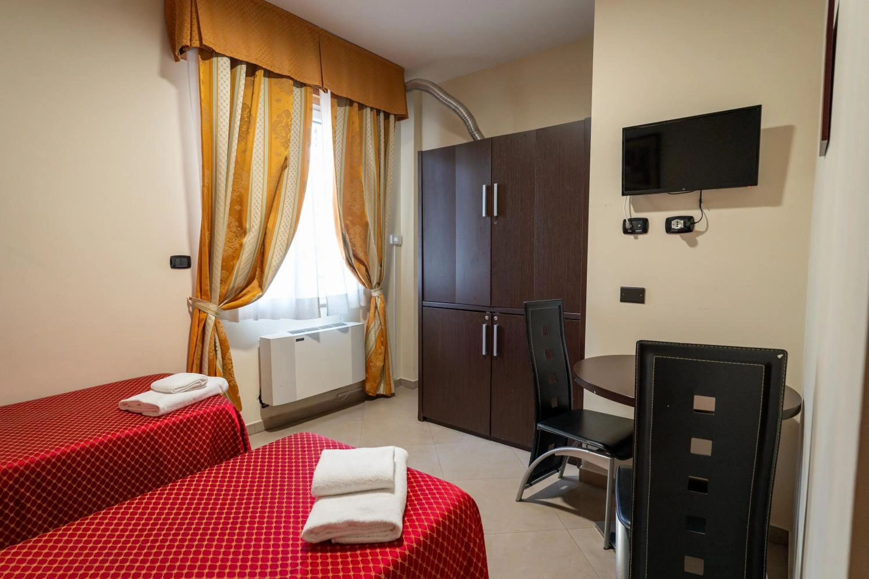 TV and multimedia, Bed in Hotel Residence Sestriere