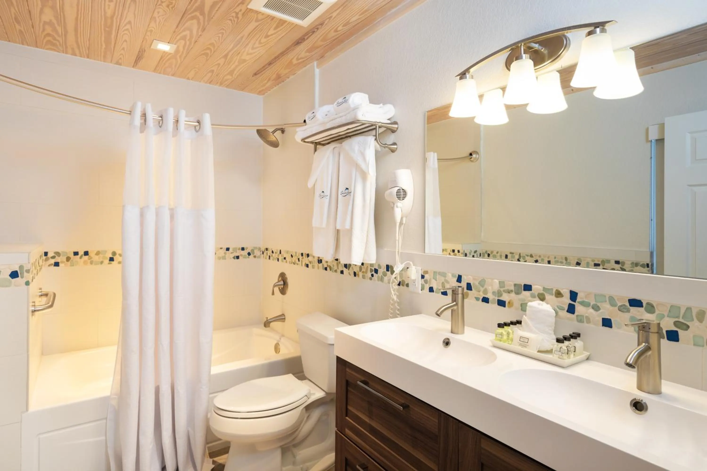 Dolphin Point Villas