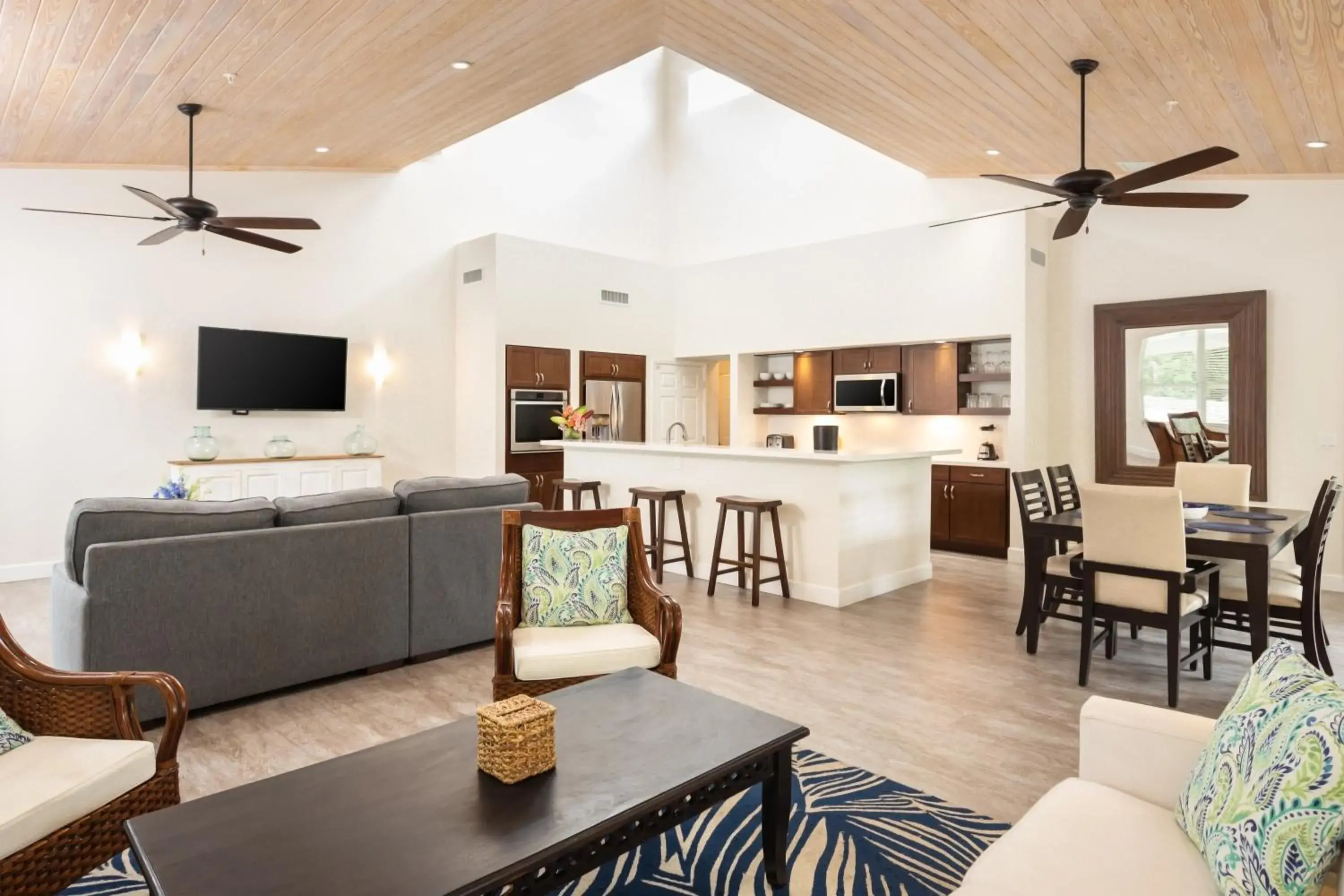 One-Bedroom Villa in Dolphin Point Villas One-Bedroom Villa in Dolphin Point Villas