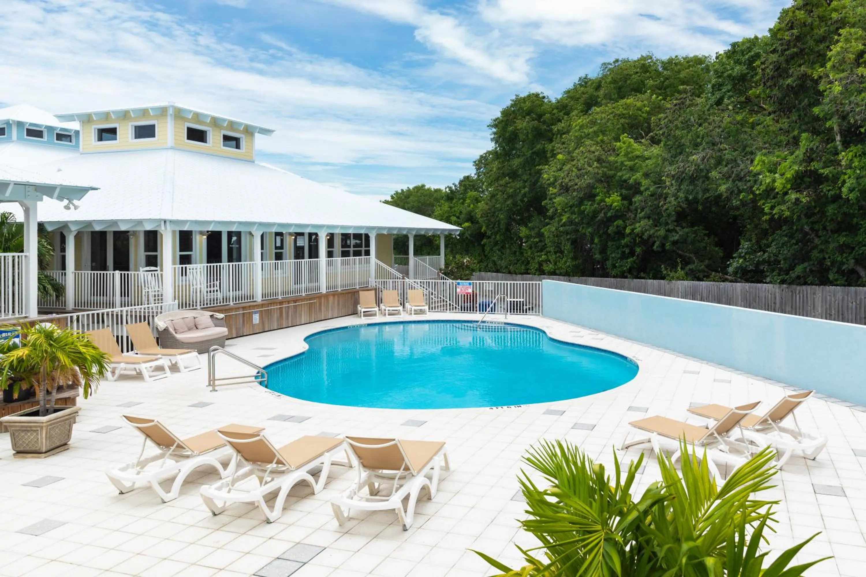 Dolphin Point Villas