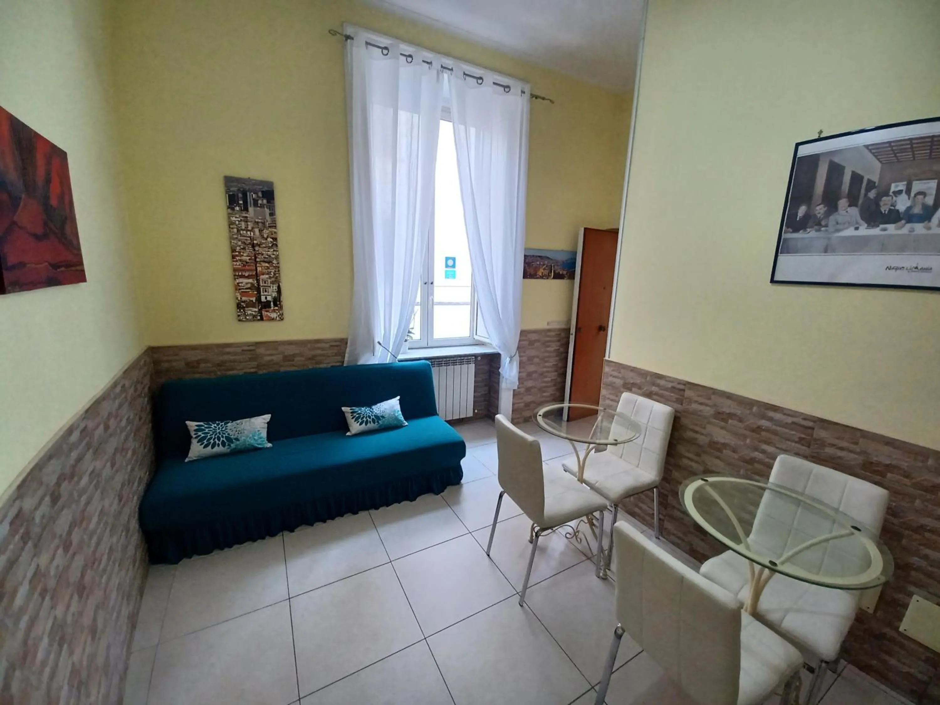 Living room in B&B Quattro Palazzi Napoli Centro