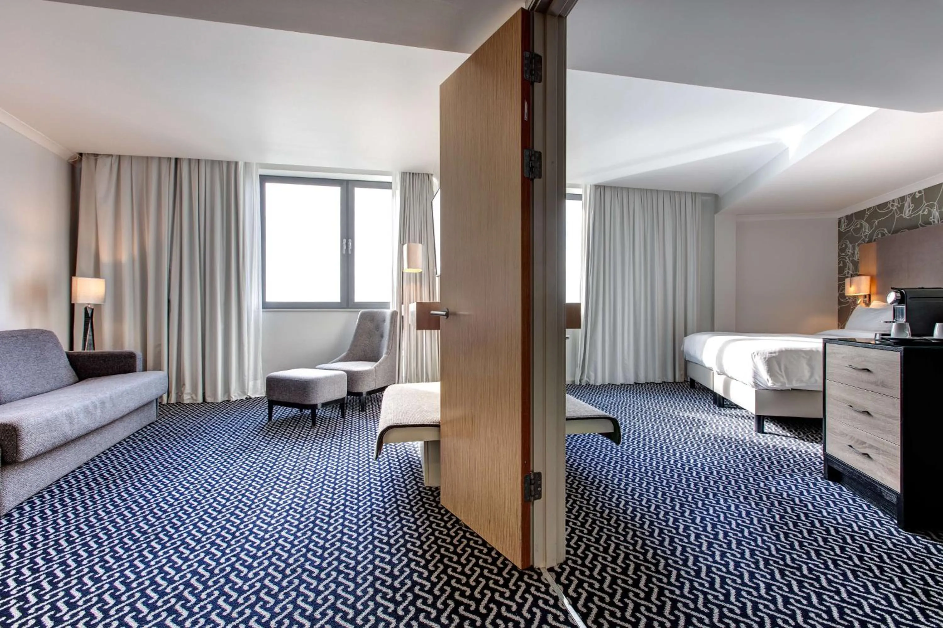 Bedroom, Bed in Radisson Blu Waterfront Hotel, Jersey