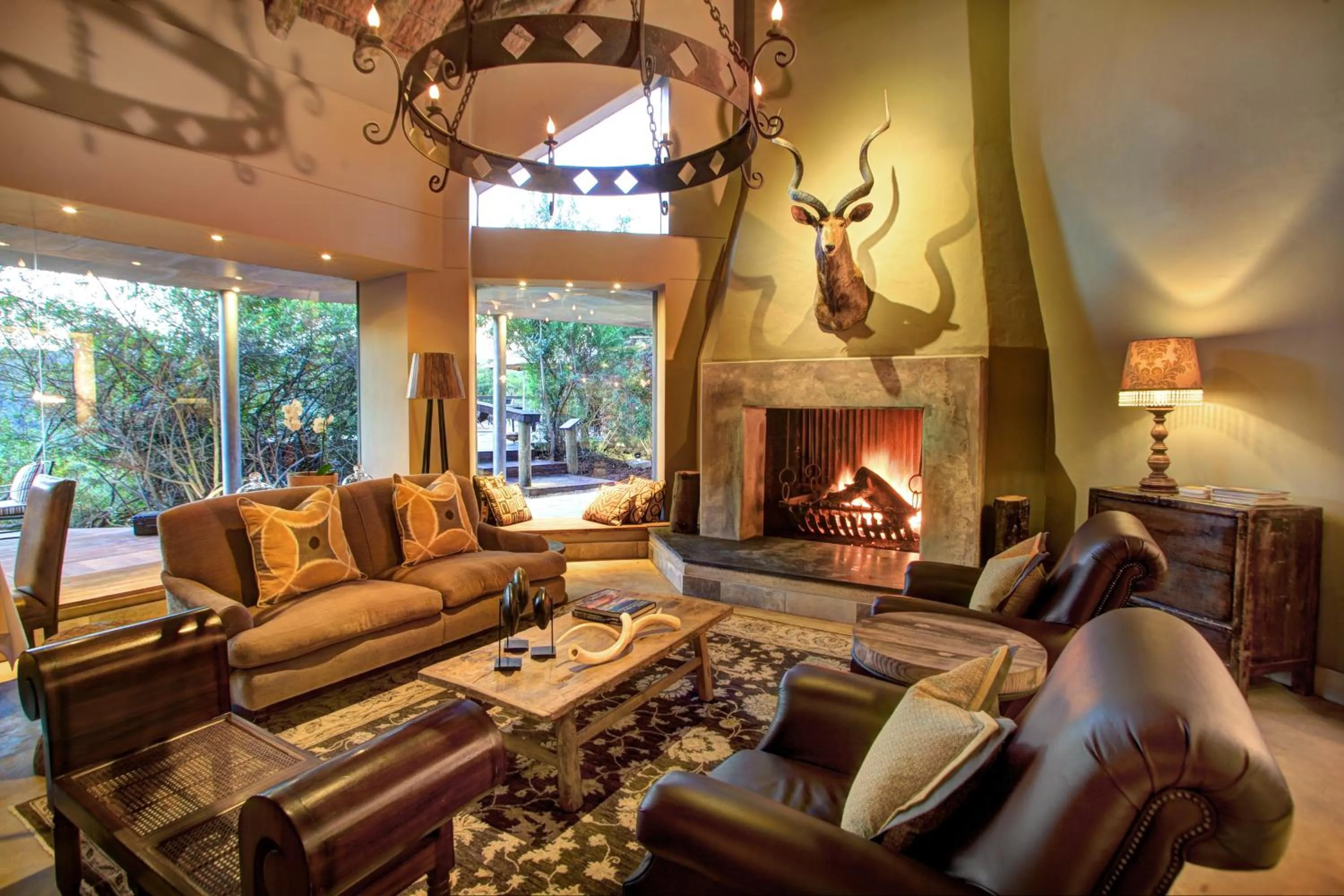 Communal lounge/ TV room in Botlierskop Tented Lodge