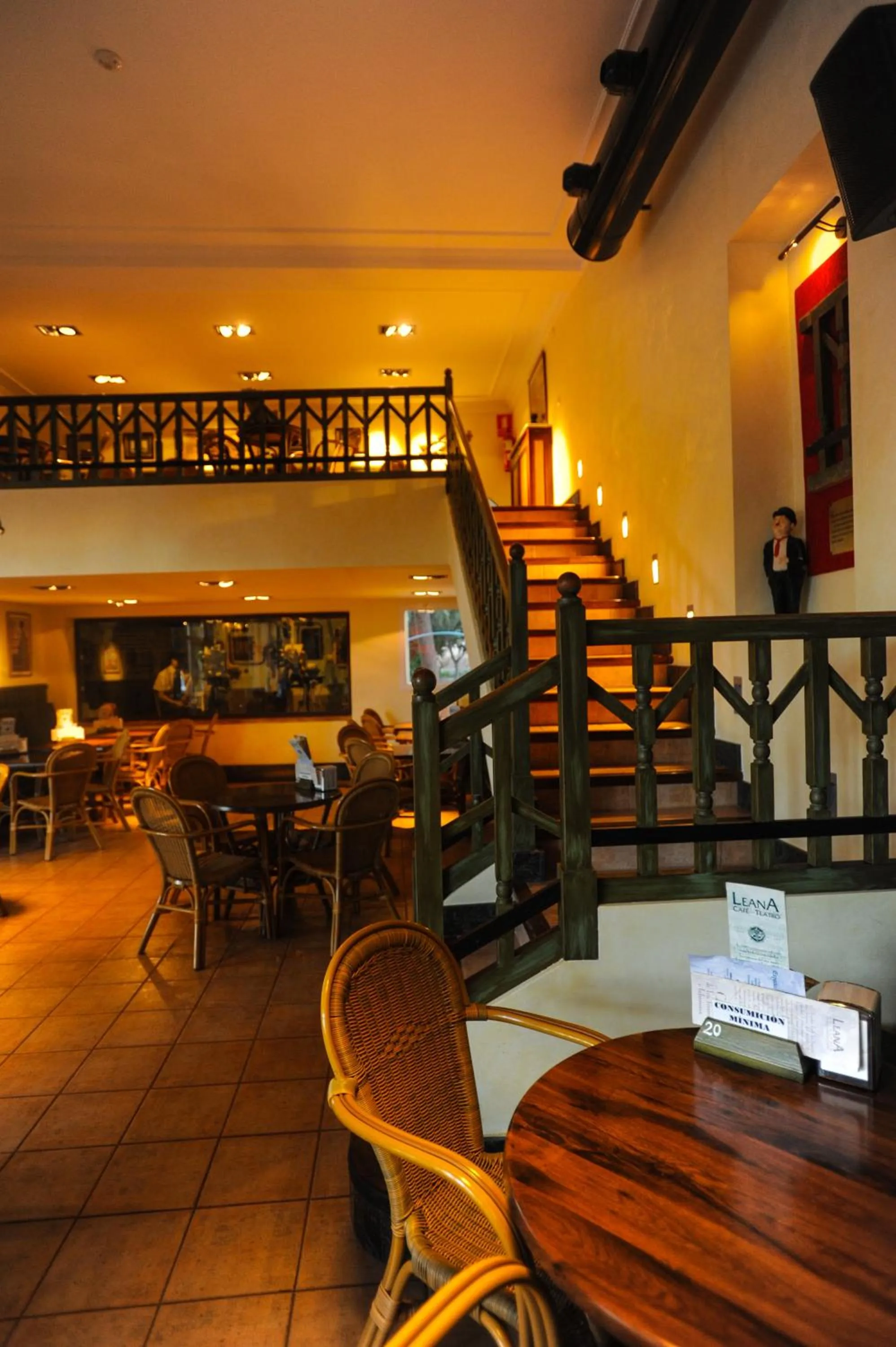 Restaurant/places to eat in Balneario de Leana