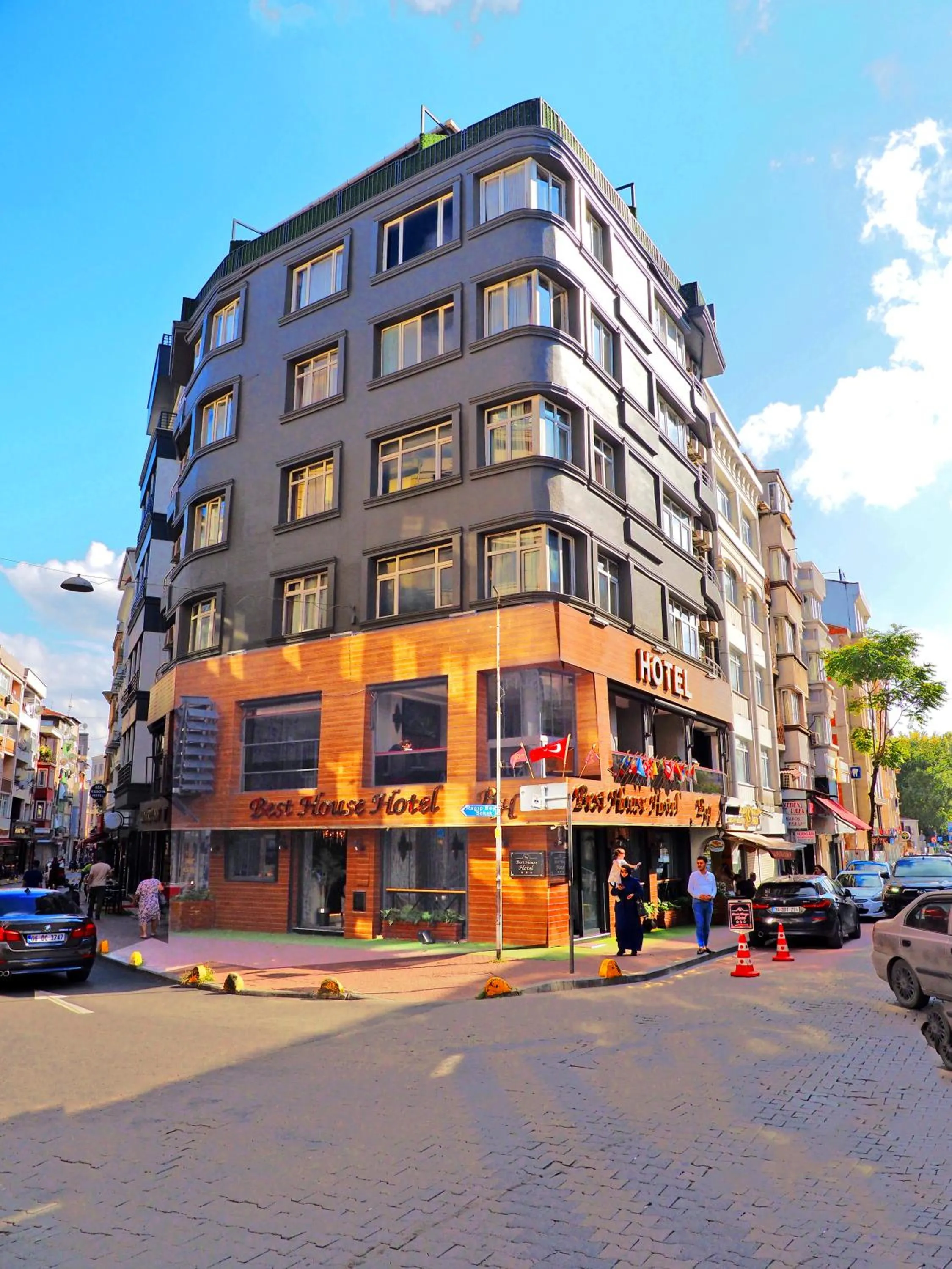 Property building in Best House Hotel OLD TOWN