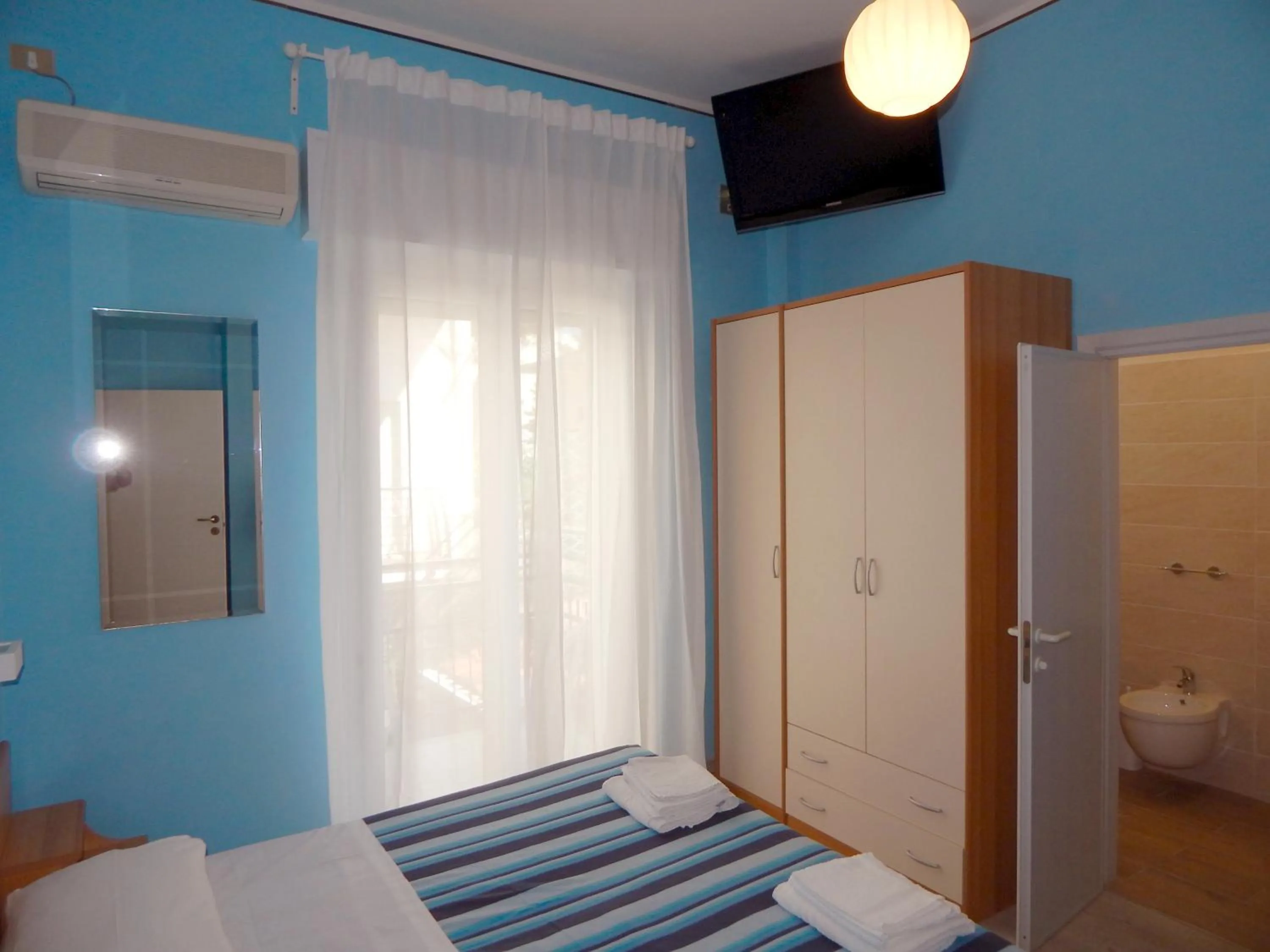 TV and multimedia in Hotel Vera