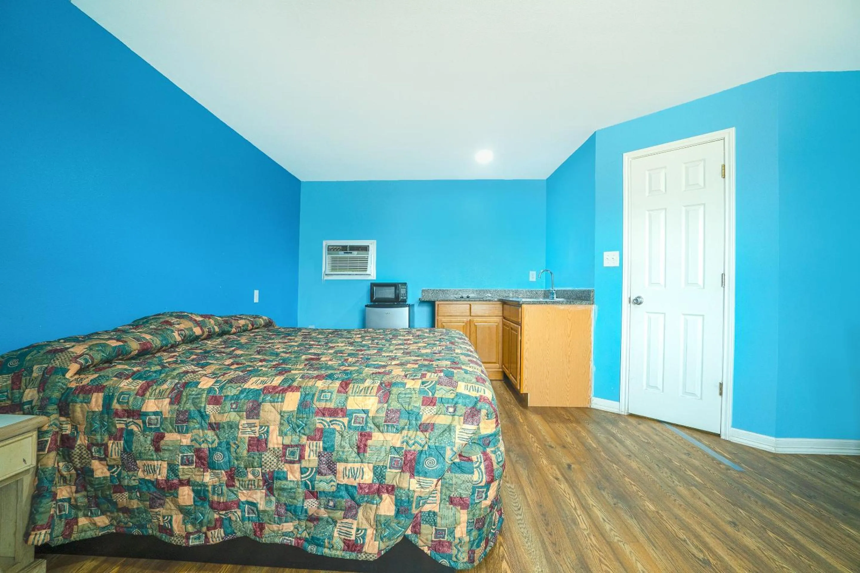 Bedroom, Bed in Plaza Motel Corpus Christi by OYO