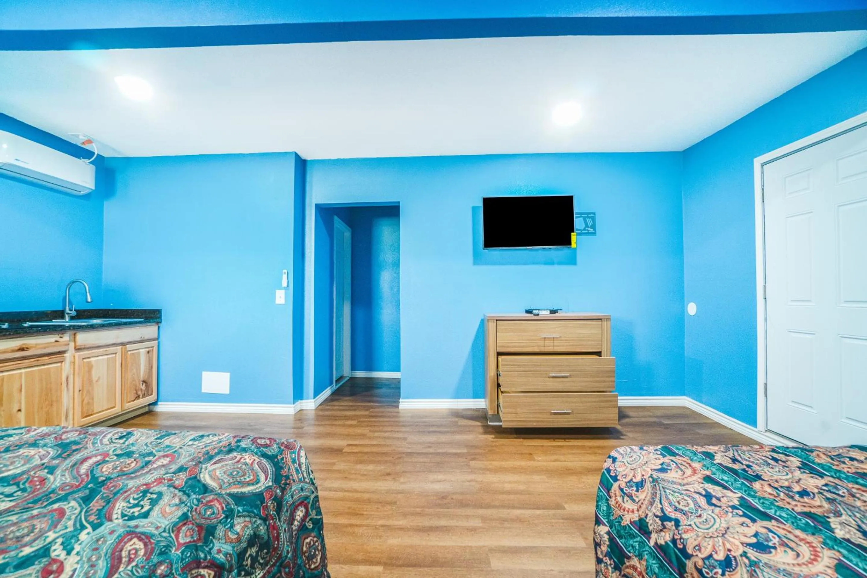 Bedroom, Bed in Plaza Motel Corpus Christi by OYO