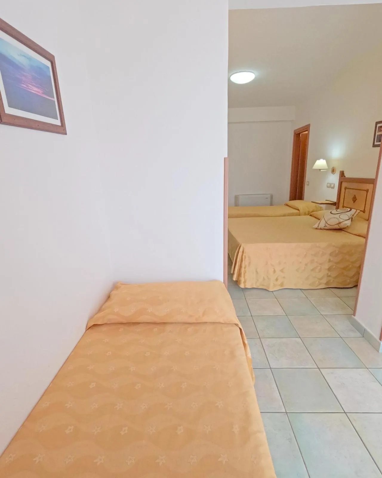 Bed in Hotel La Playa