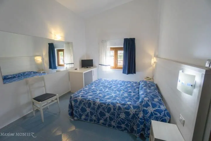 Photo of the whole room, Bed in Hotel La Playa