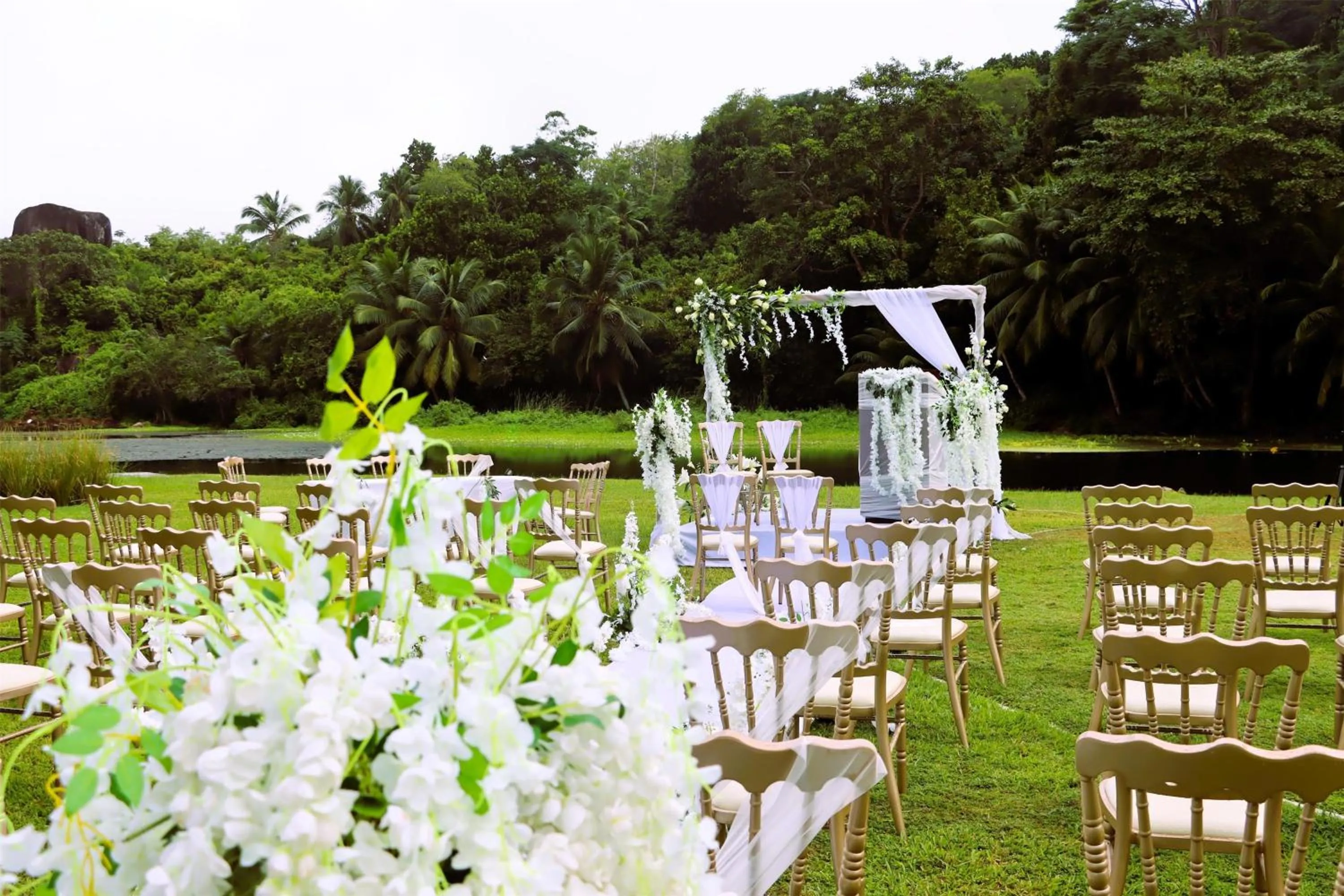 wedding in Kempinski Seychelles Resort