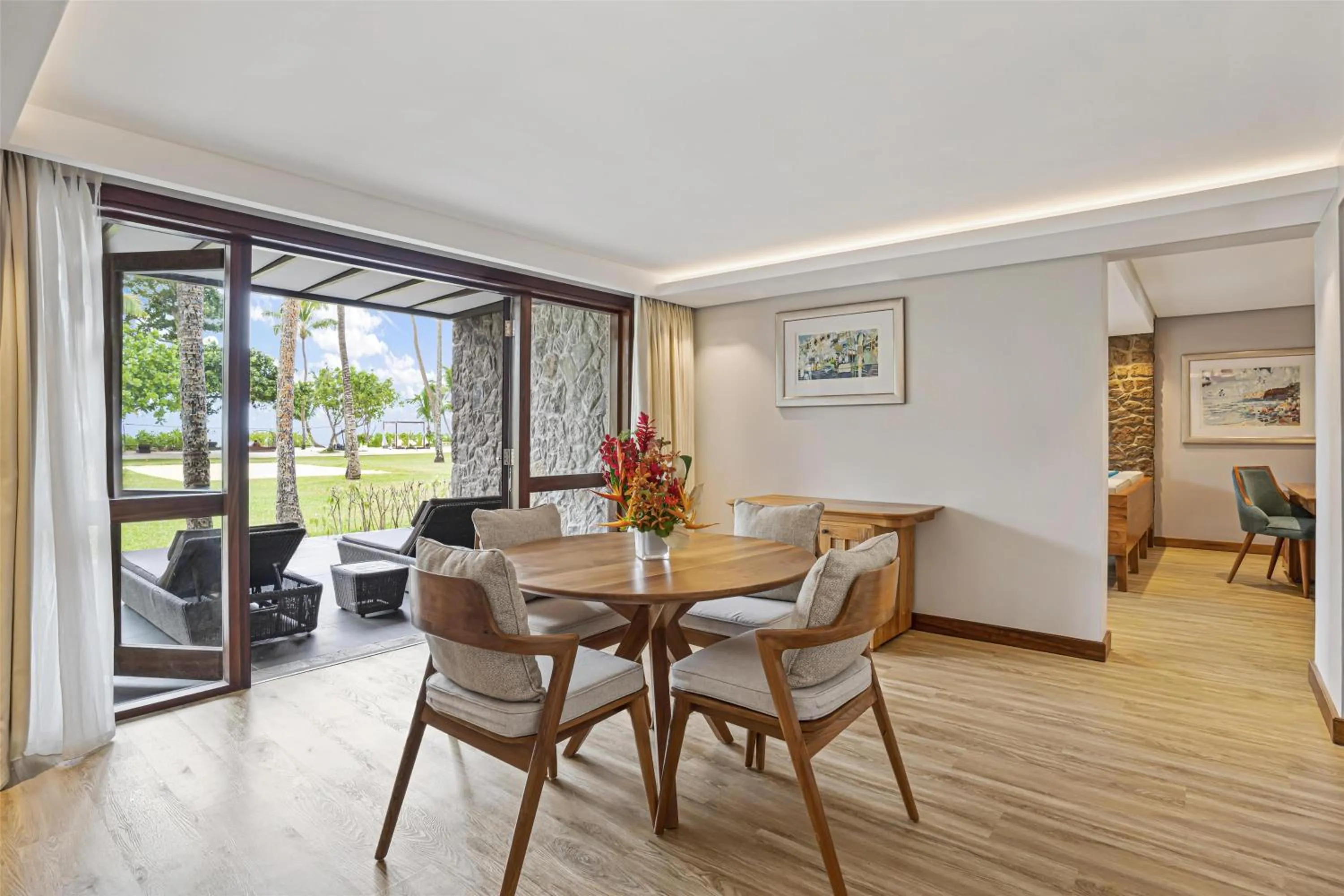 Breakfast in Kempinski Seychelles Resort