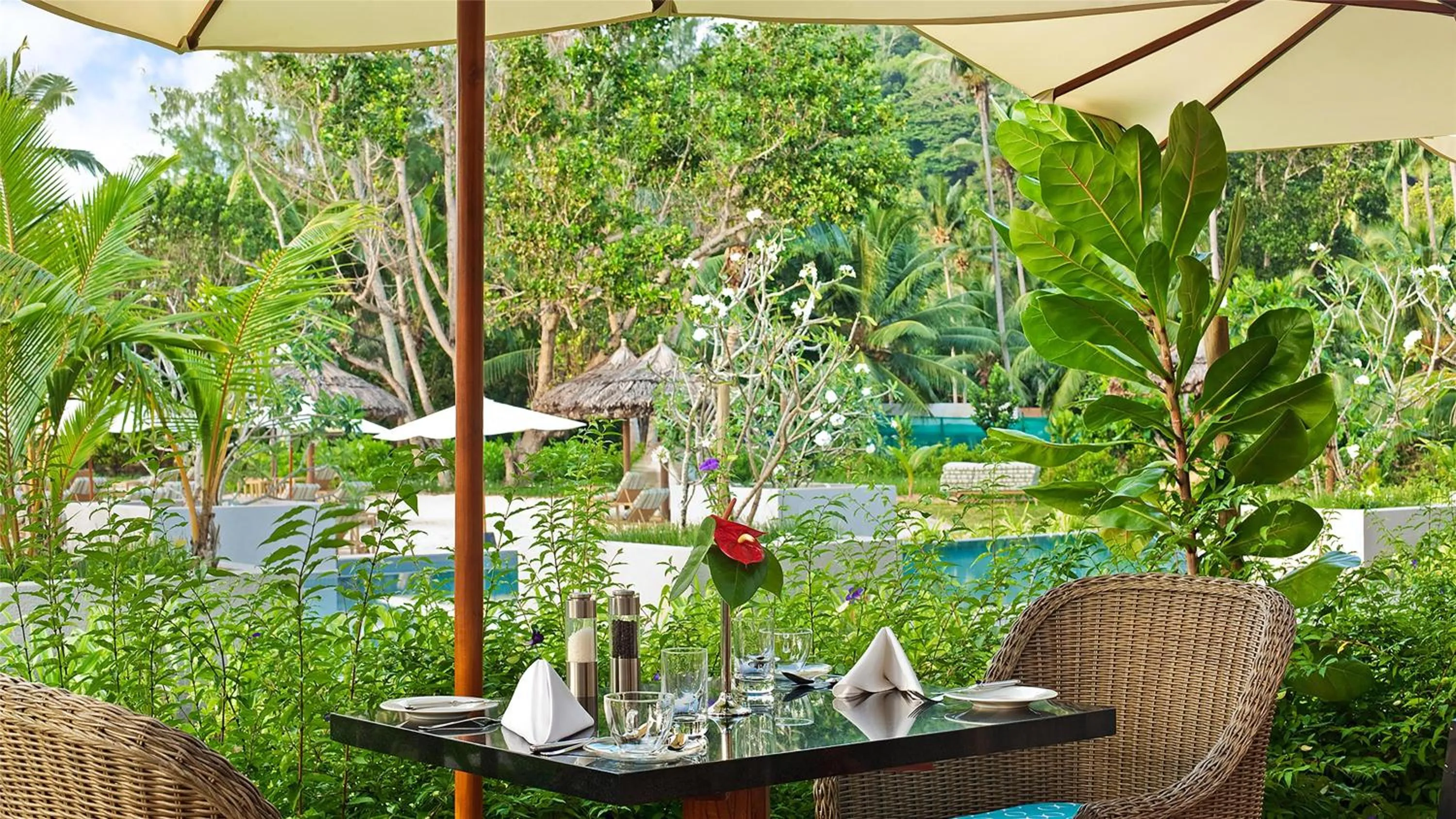 Restaurant/places to eat in Kempinski Seychelles Resort