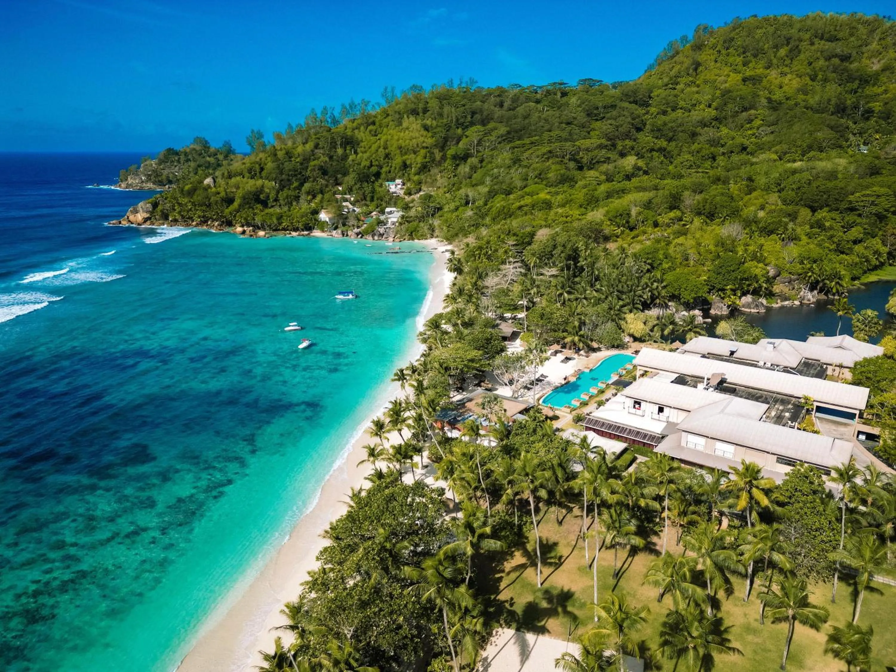 Beach in Kempinski Seychelles Resort