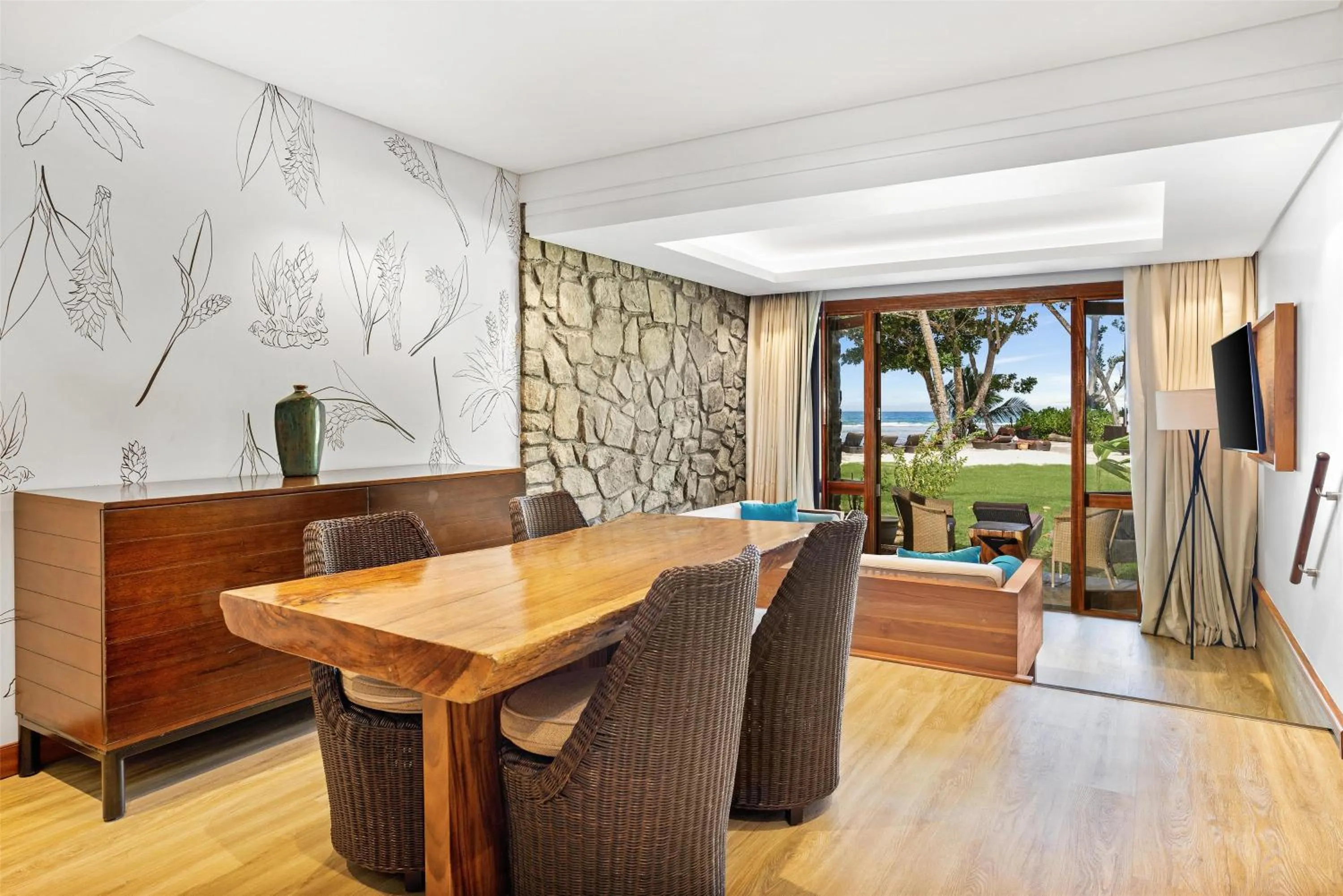 Photo of the whole room in Kempinski Seychelles Resort