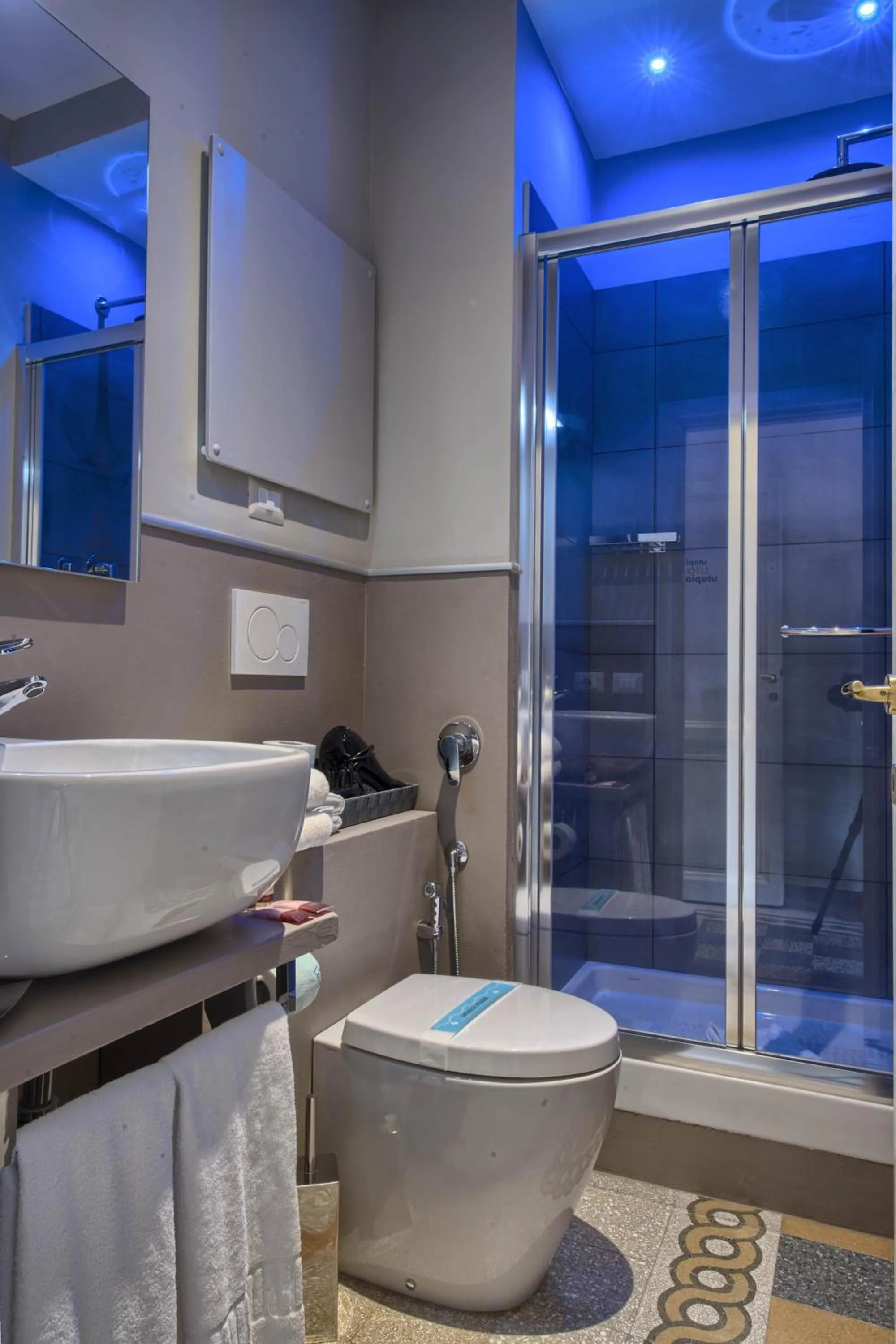 Shower in The Pope's Window