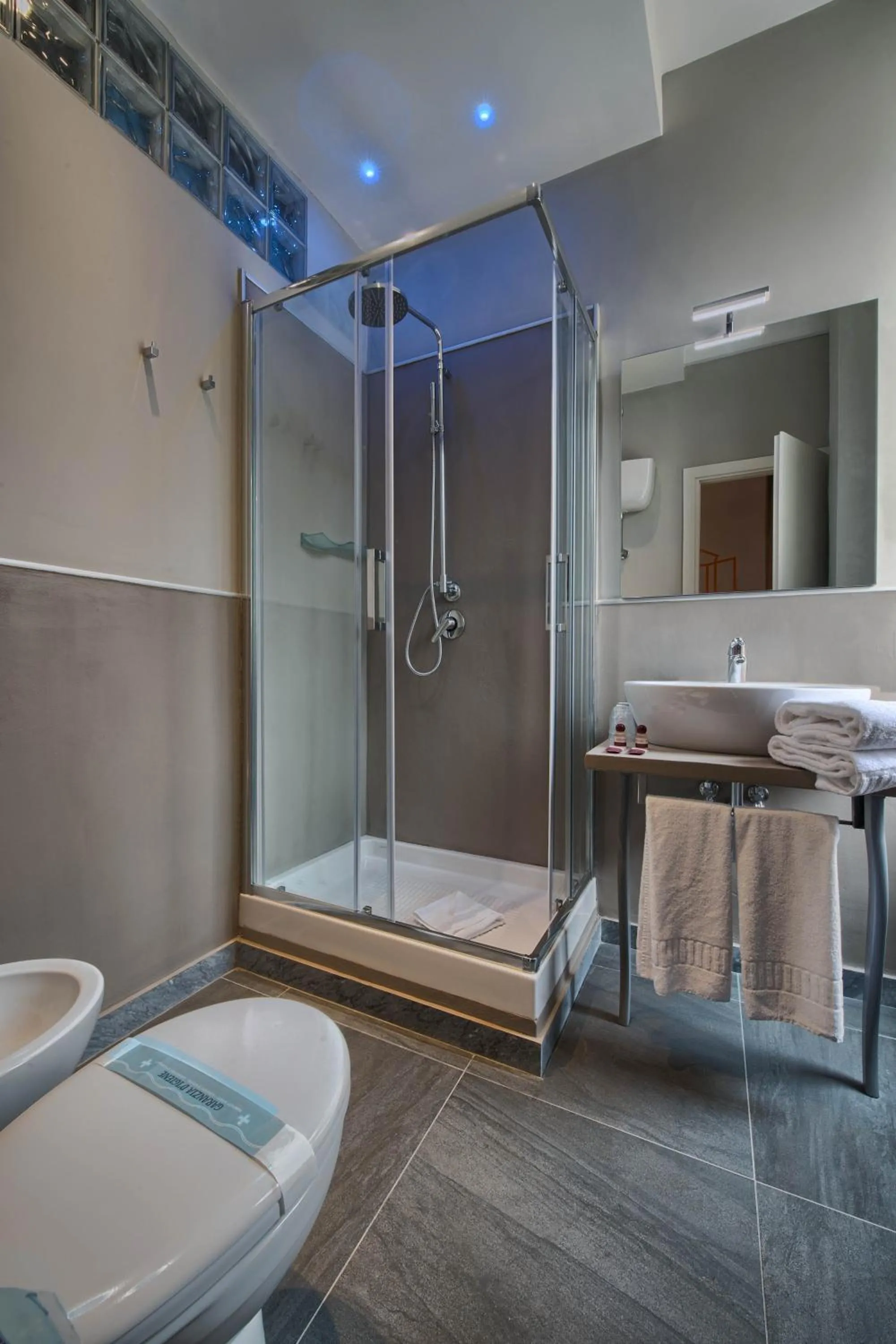 Shower in The Pope's Window