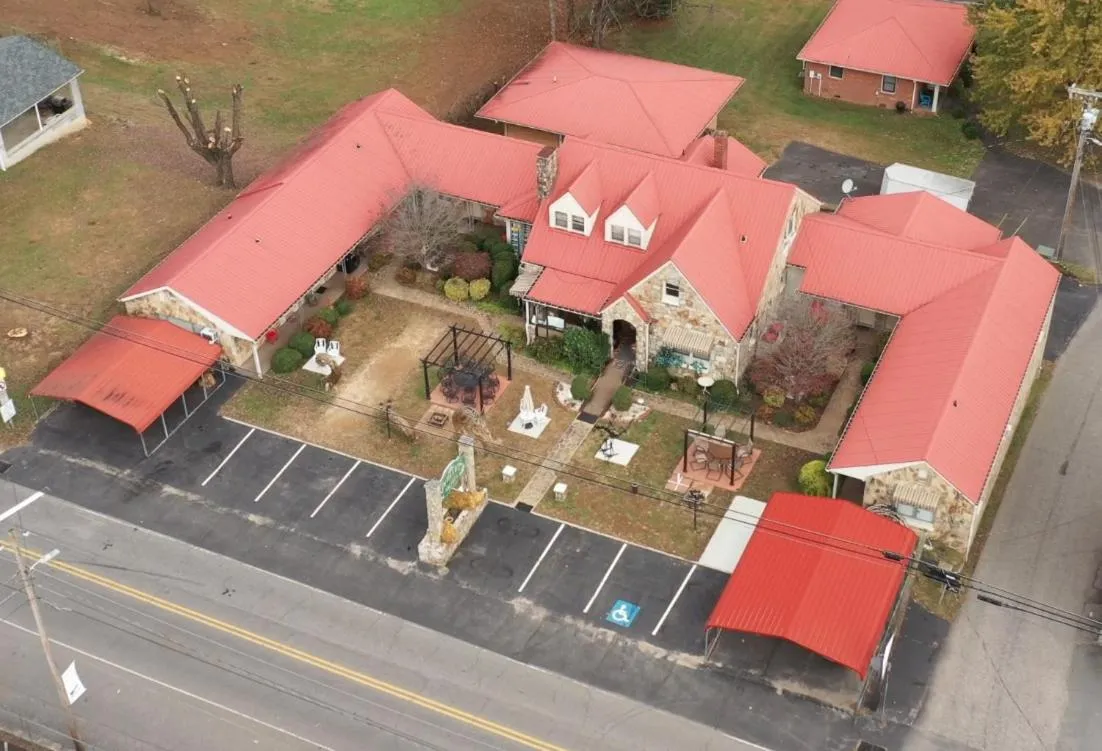 Bird's eye view in Phillips Historic Motel & Cottages