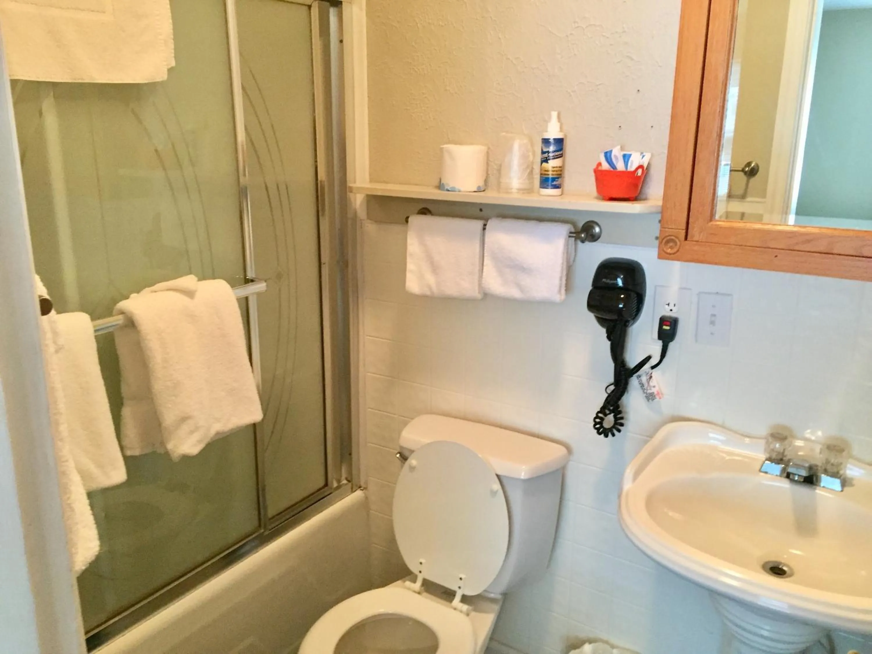 Phillips Historic Motel & Cottages