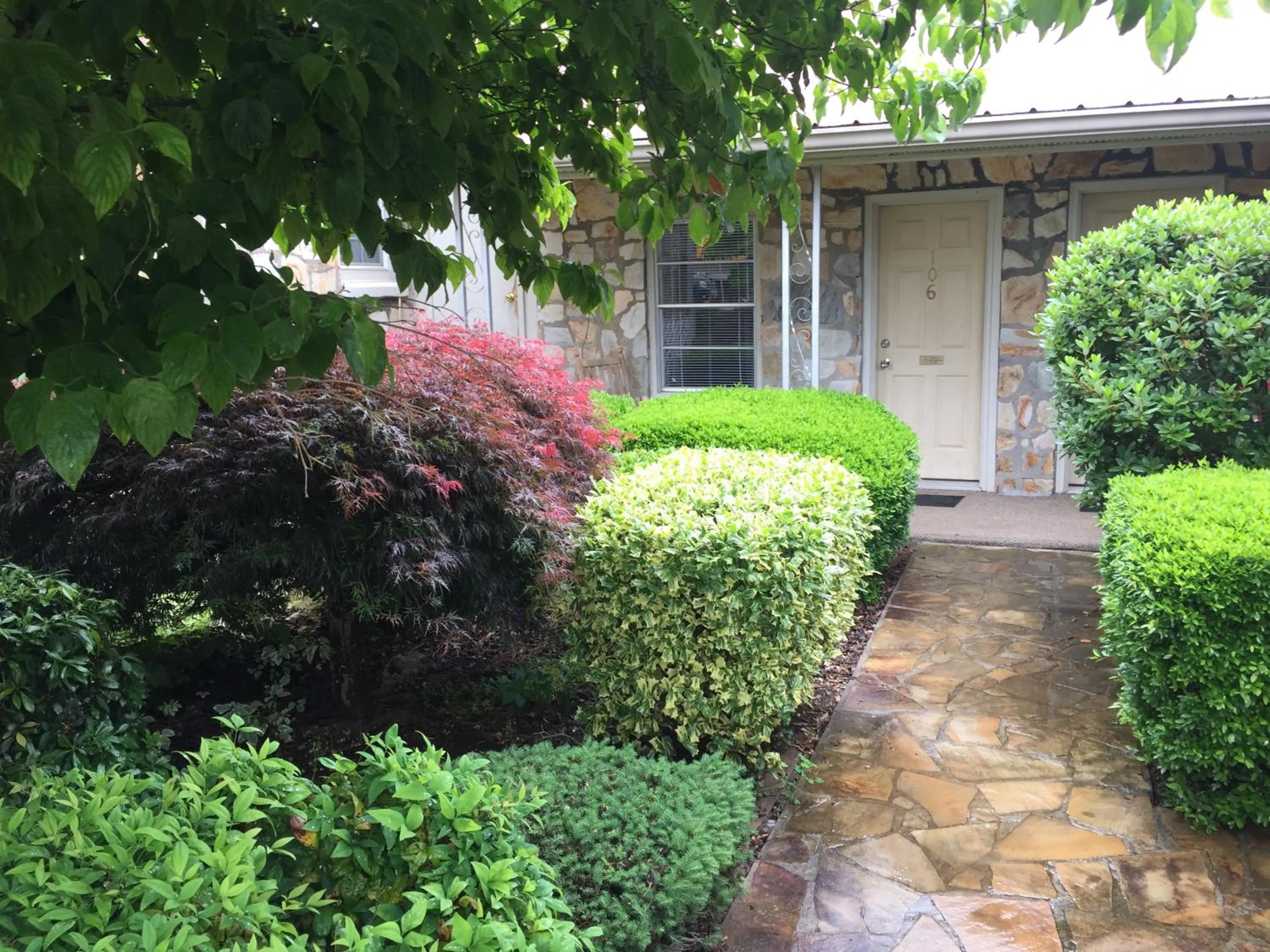 Phillips Historic Motel & Cottages