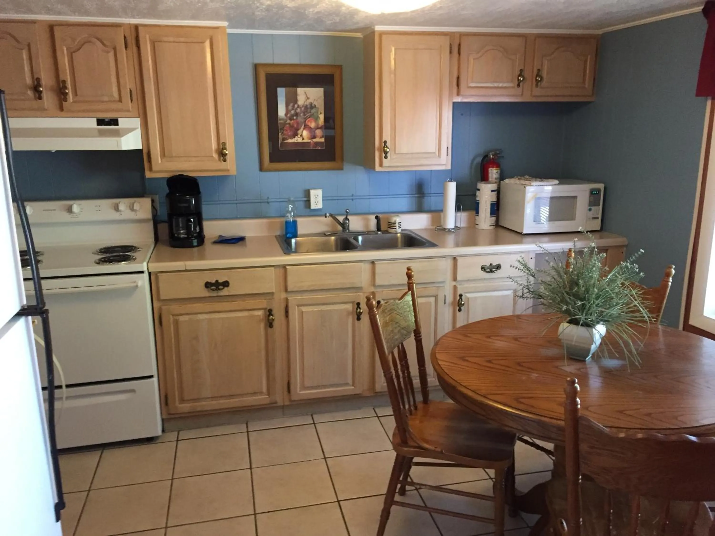 Phillips Historic Motel & Cottages