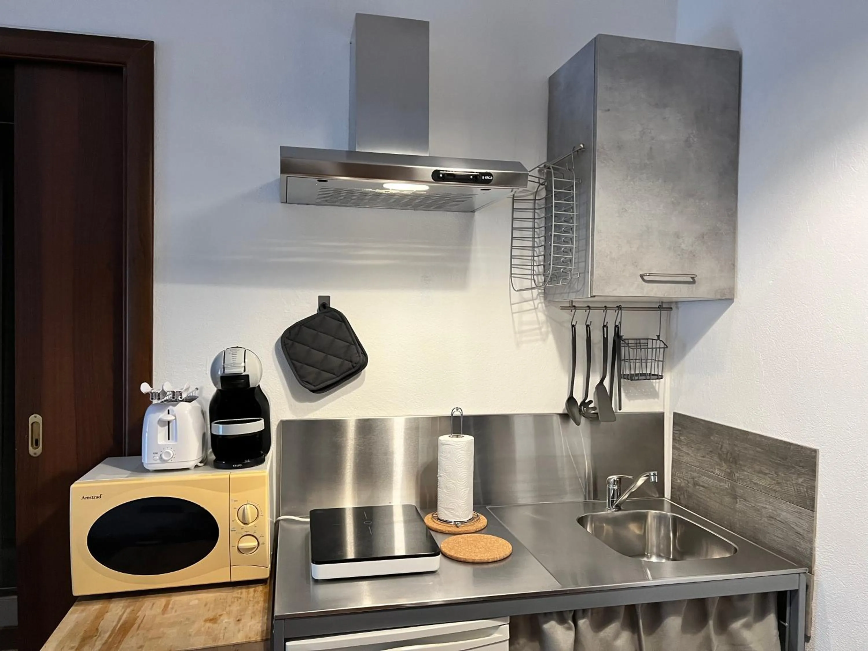 Coffee/tea facilities in Studio Apartments Centro Storico Via Manno