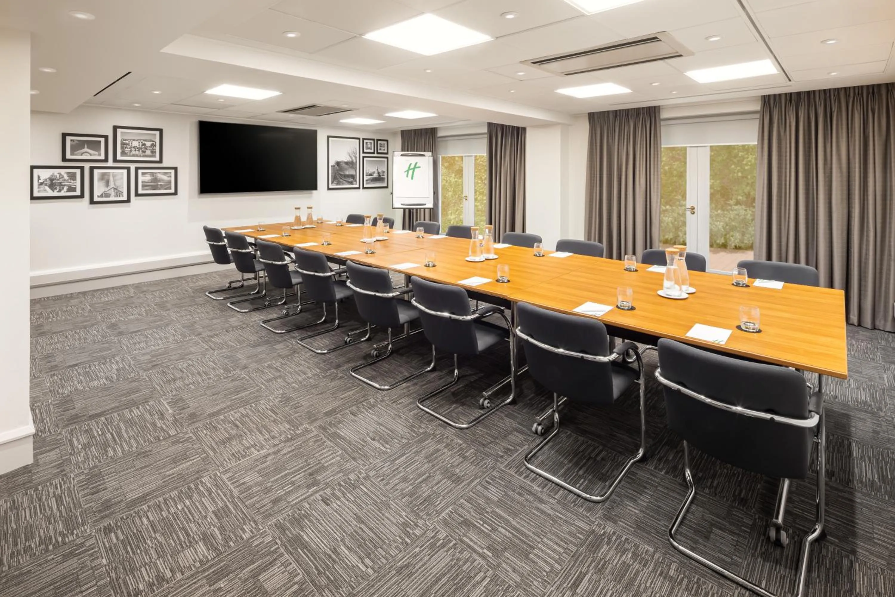 Meeting/conference room in Holiday Inn Hemel Hempstead M1, Jct. 8 by IHG