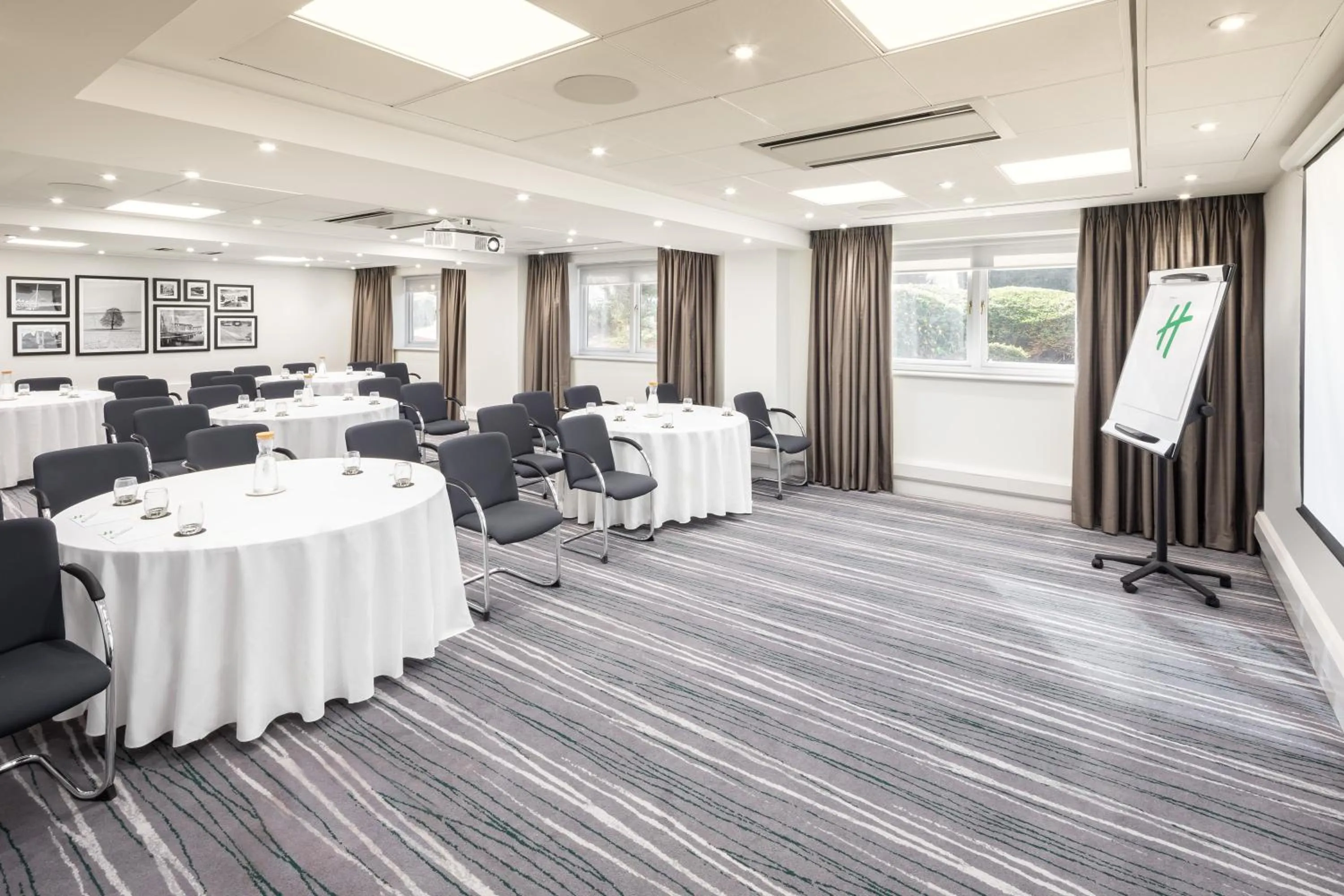 Meeting/conference room in Holiday Inn Hemel Hempstead M1, Jct. 8 by IHG