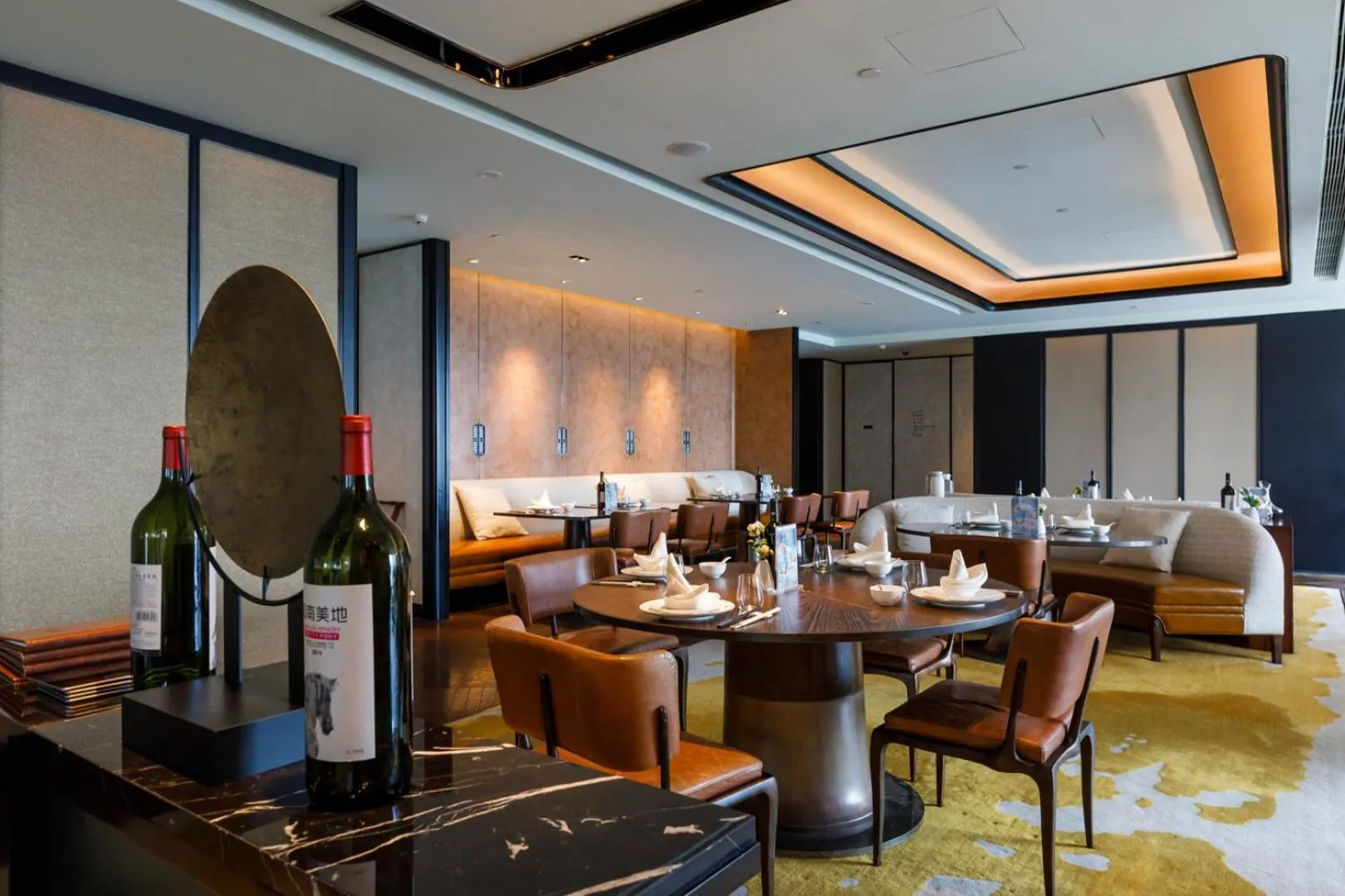 Restaurant/places to eat in Jumeirah Nanjing