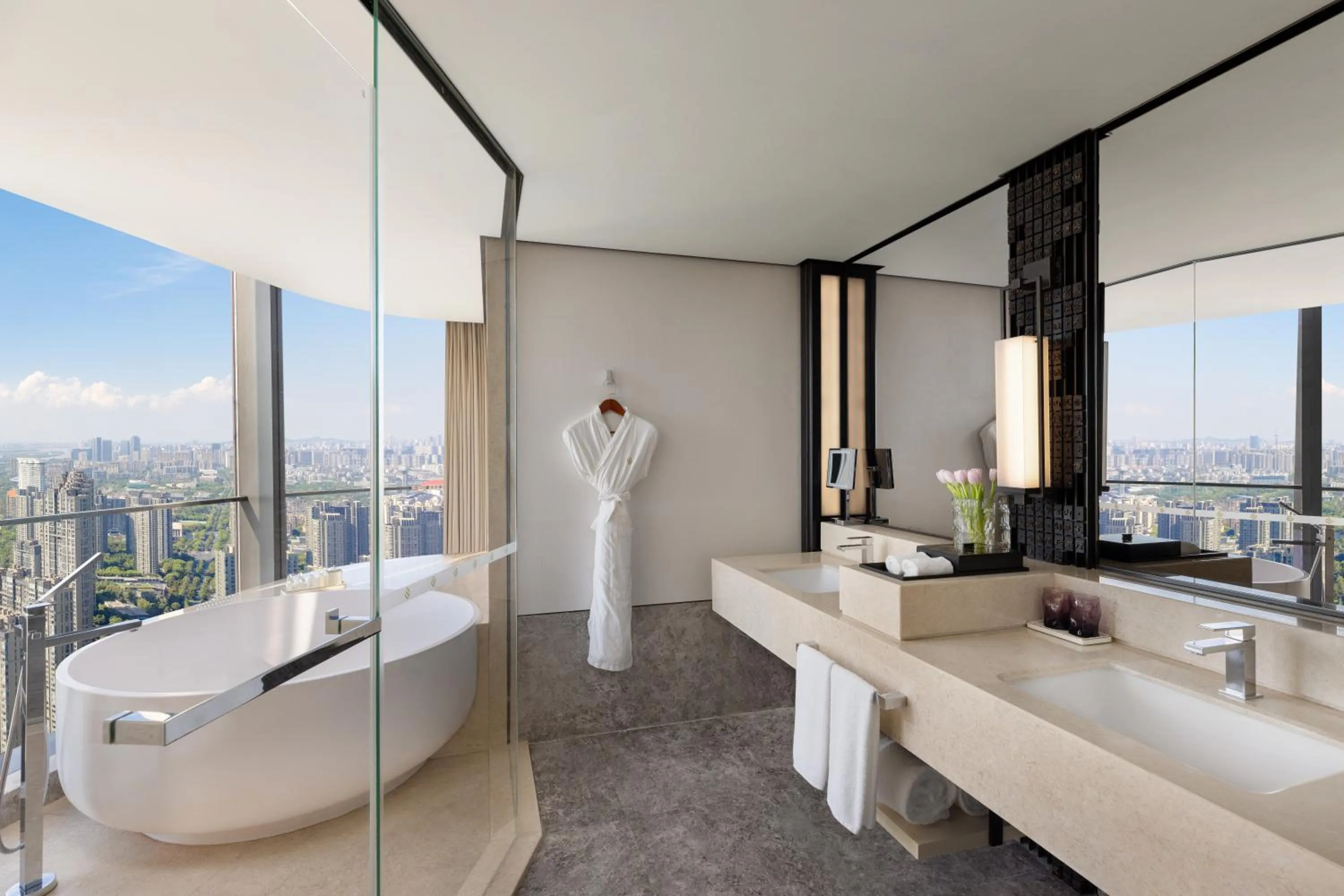 Toilet in Jumeirah Nanjing