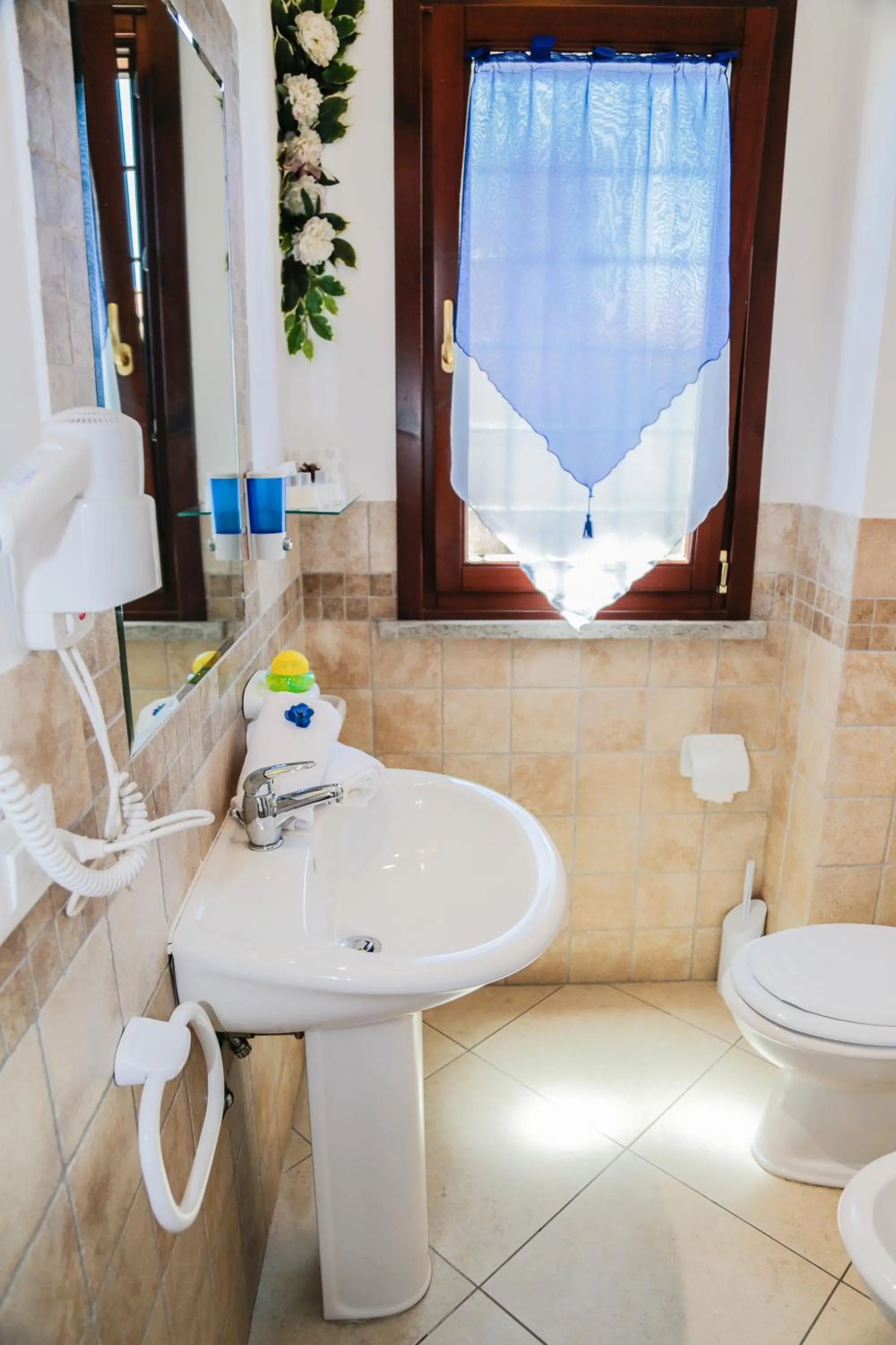 Bathroom in Fiumicino Inn Airport