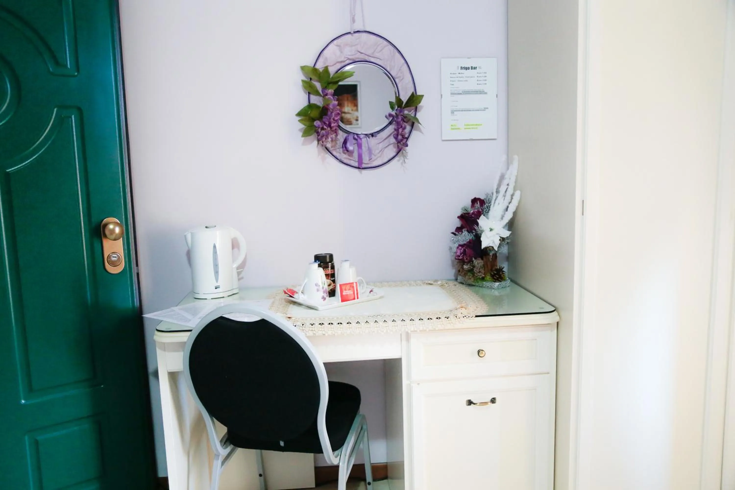 Coffee/tea facilities in Fiumicino Inn Airport