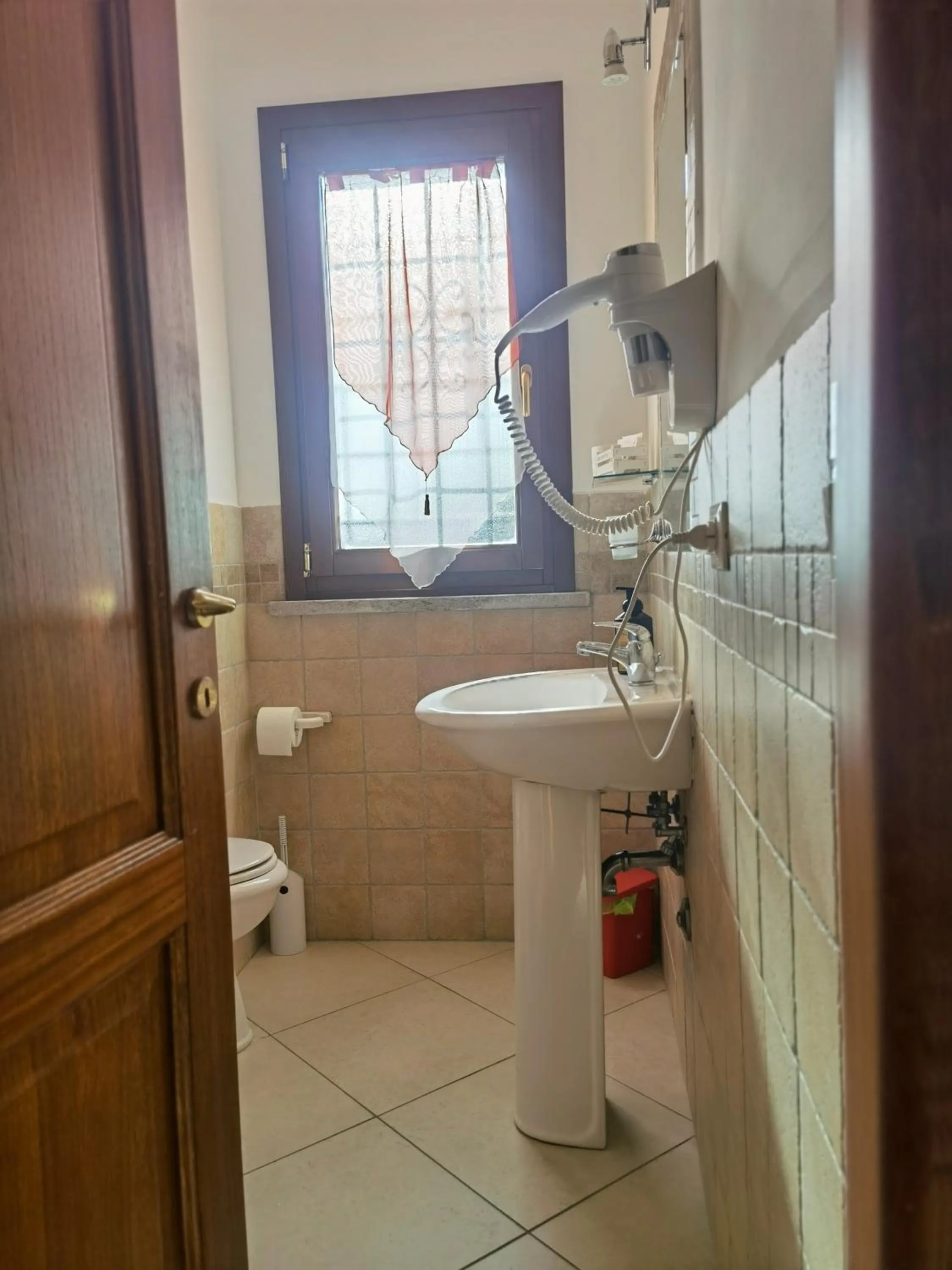 Bathroom in Fiumicino Inn Airport