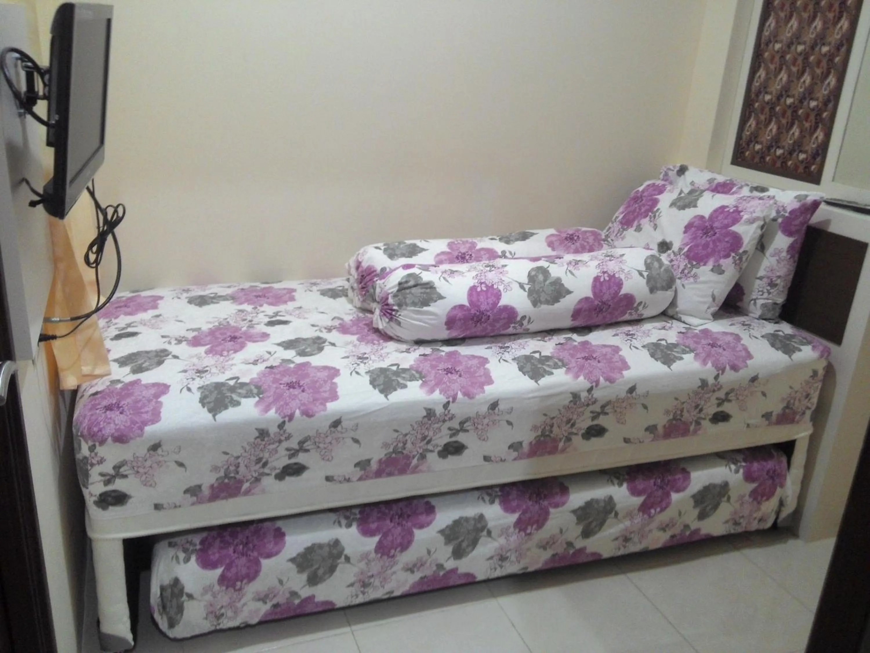 Bed in Kantos Guest House