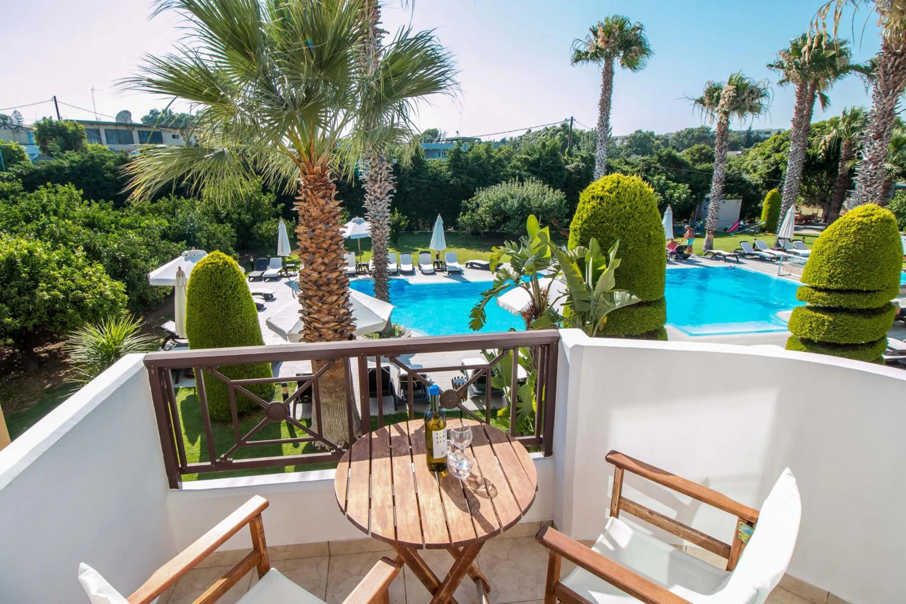 Garden in Stavros Melathron Studios