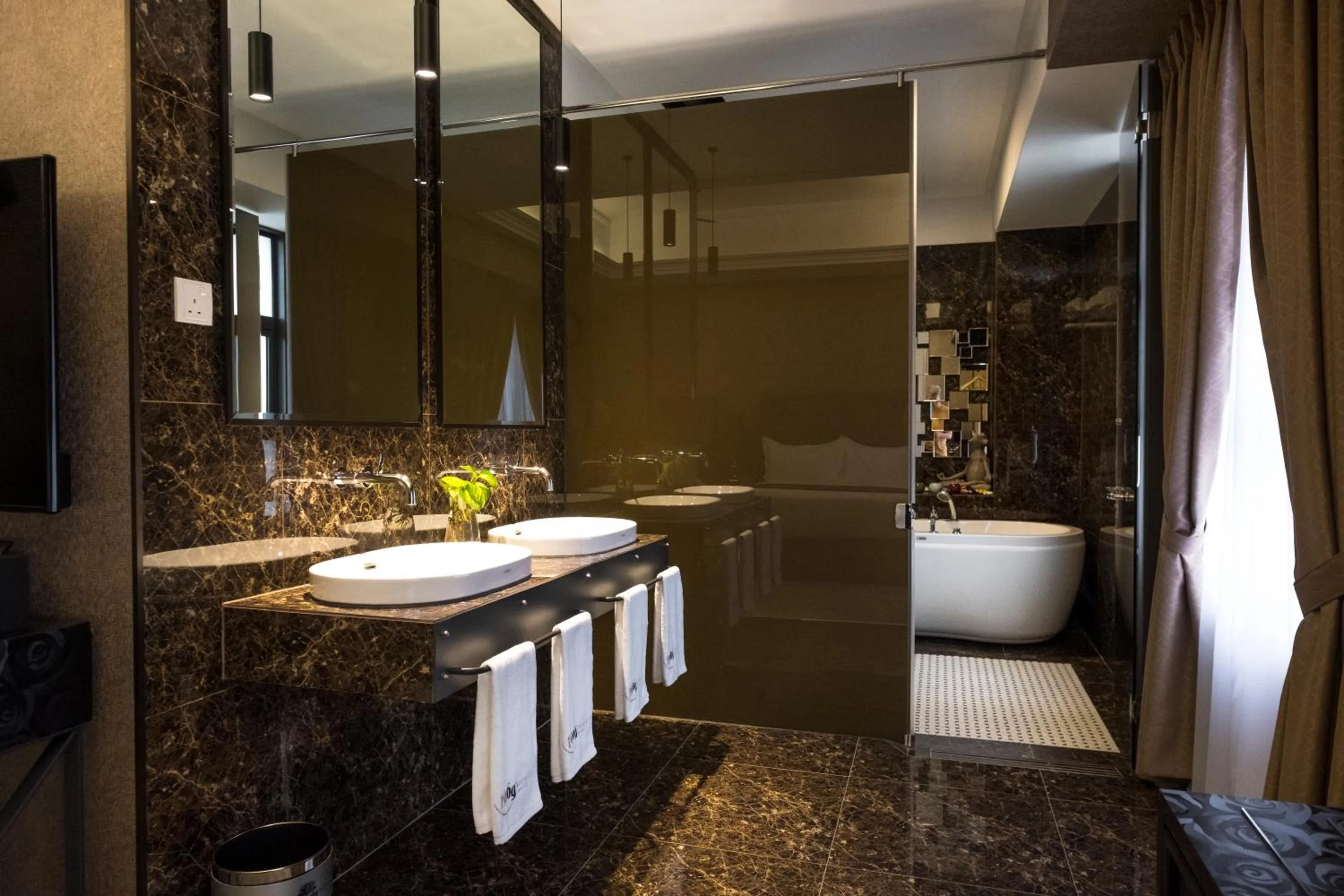 Shower in 1969 Business Suites Bandar Botani, Ipoh