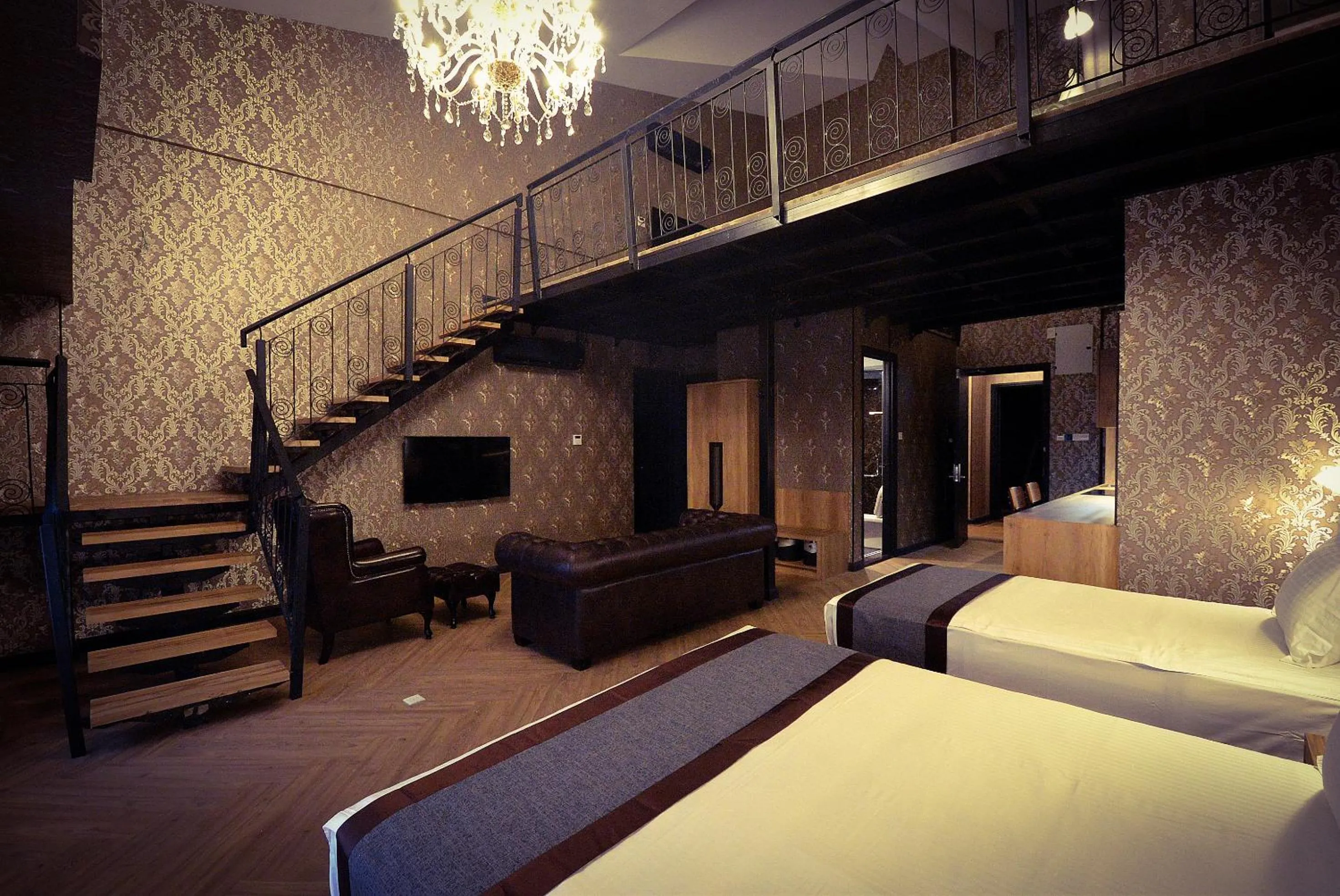 Bed in 1969 Business Suites Bandar Botani, Ipoh