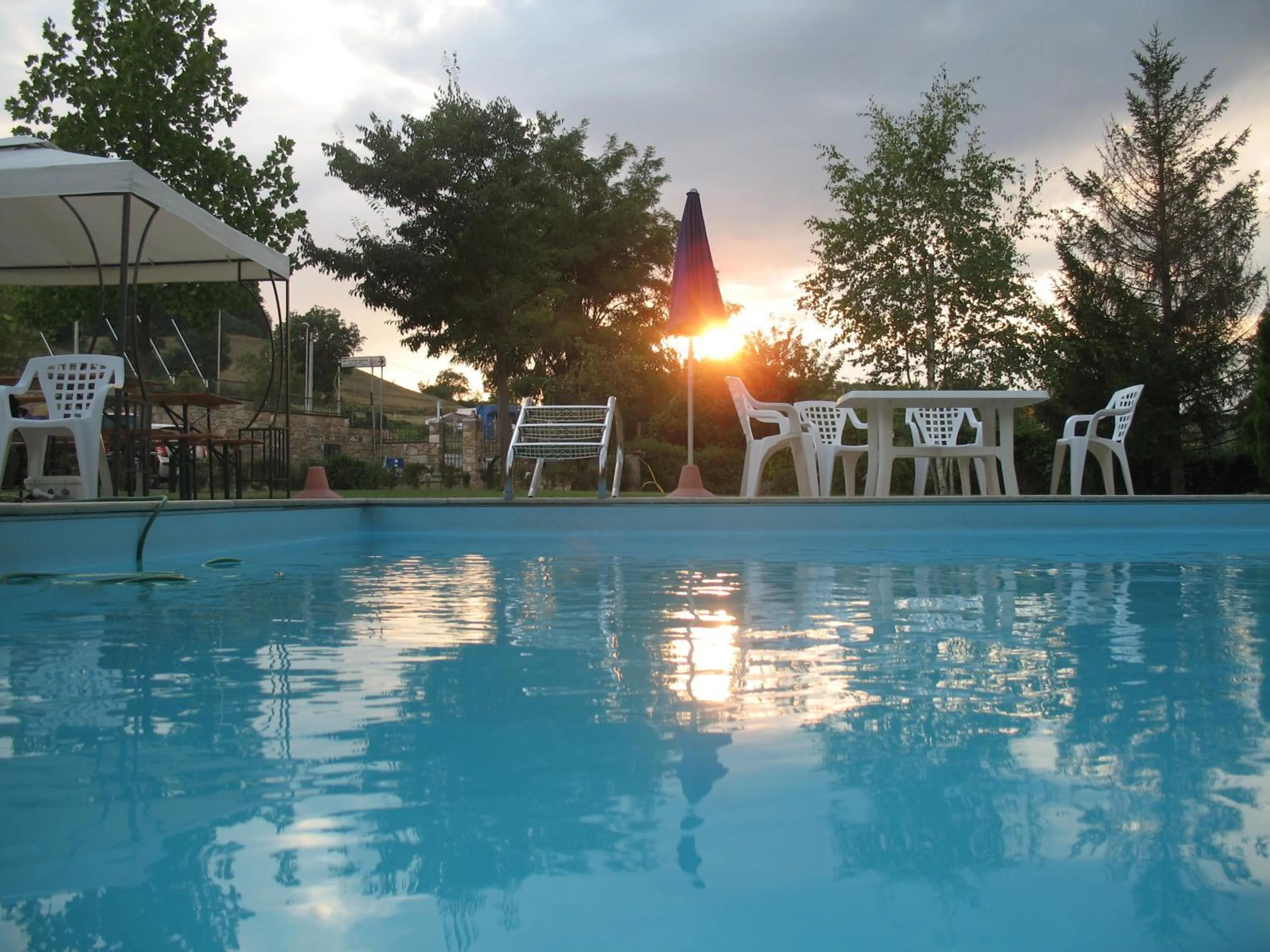 Swimming pool in La Francigena